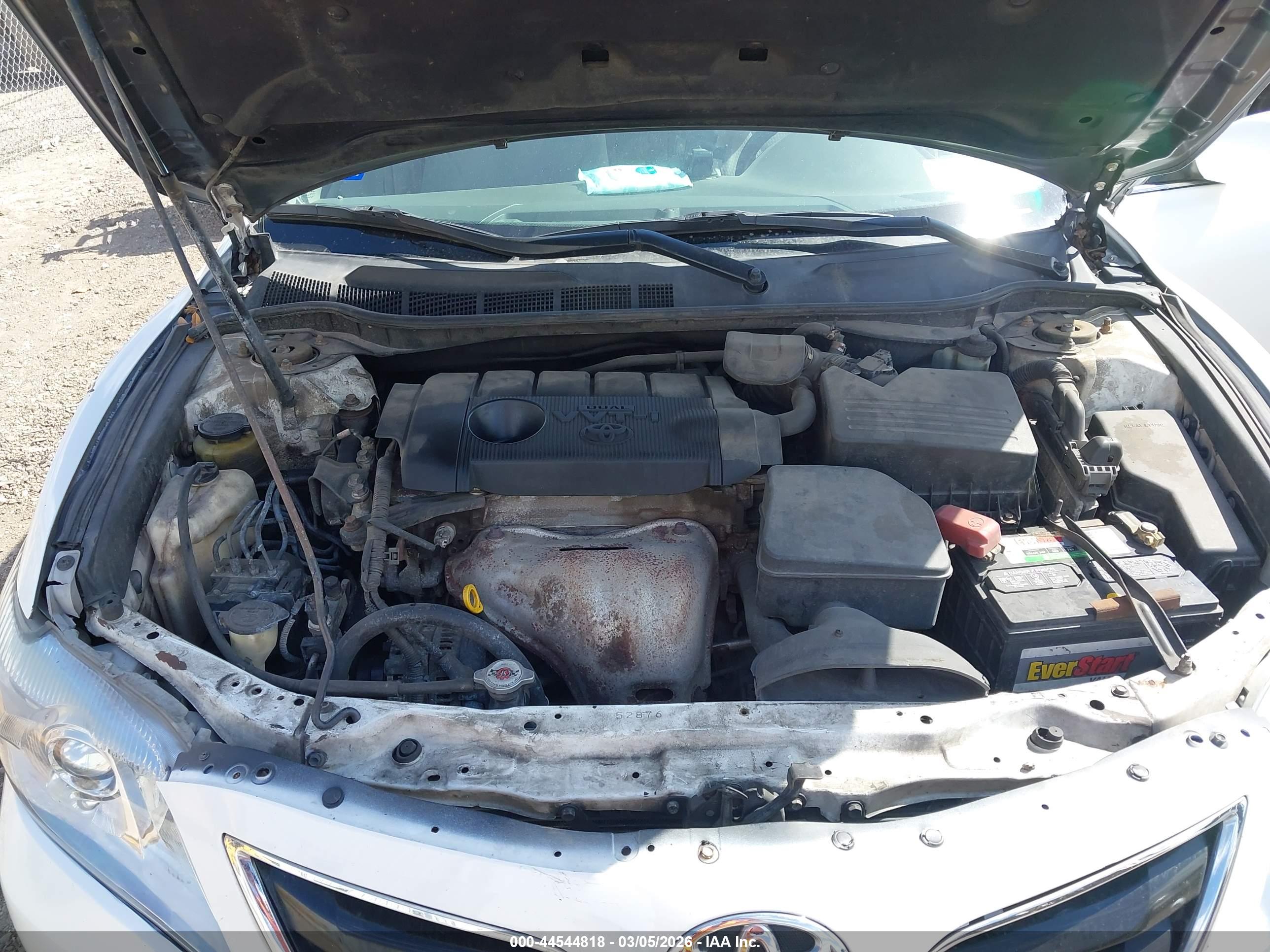 TOYOTA CAMRY image 10