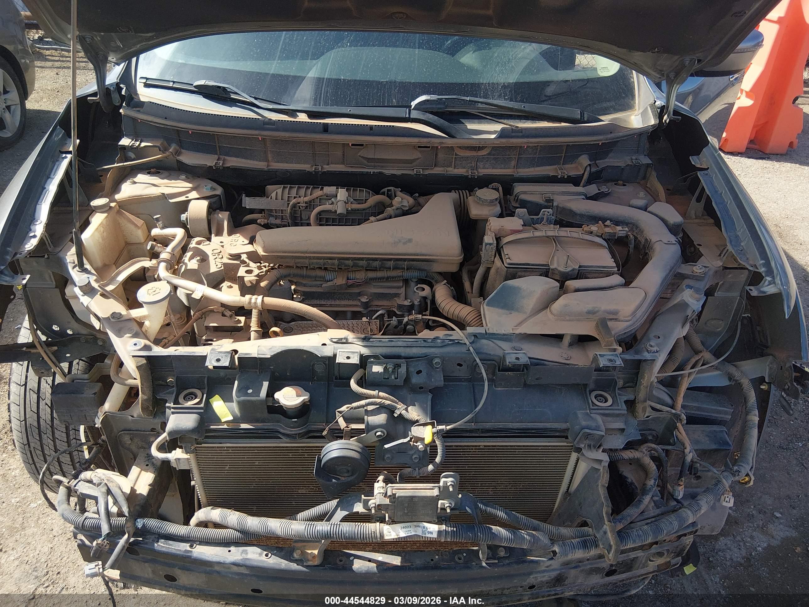 NISSAN ROGUE image 10