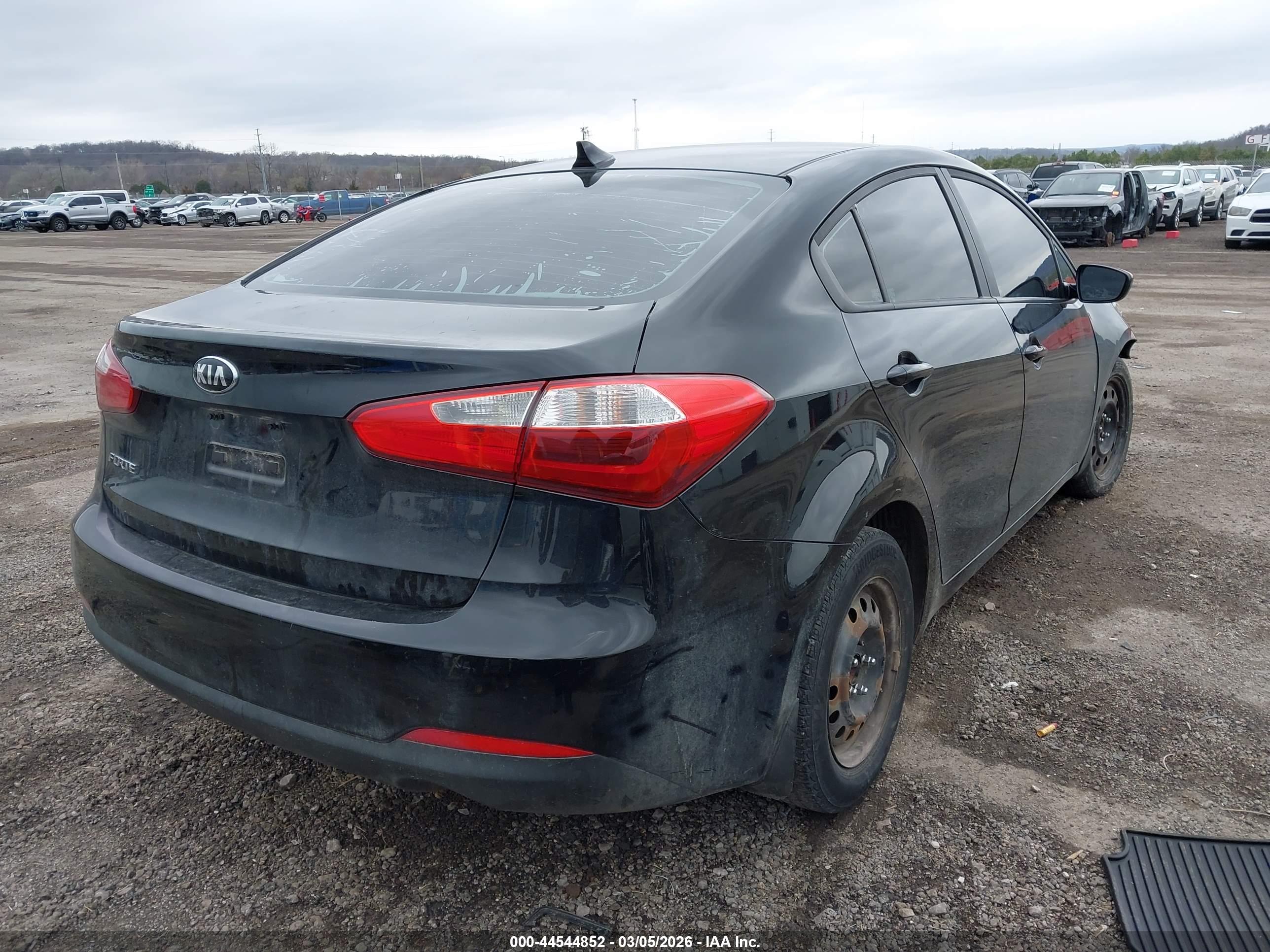KIA FORTE image 4