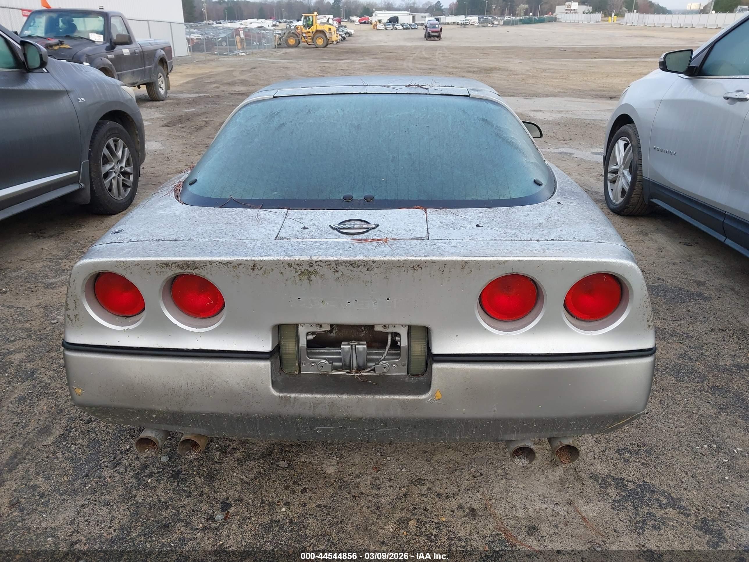 CHEVROLET CORVETTE image 8