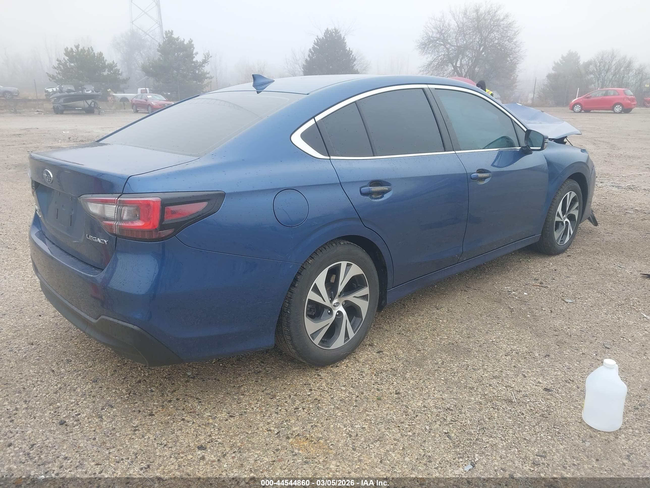 SUBARU LEGACY image 4