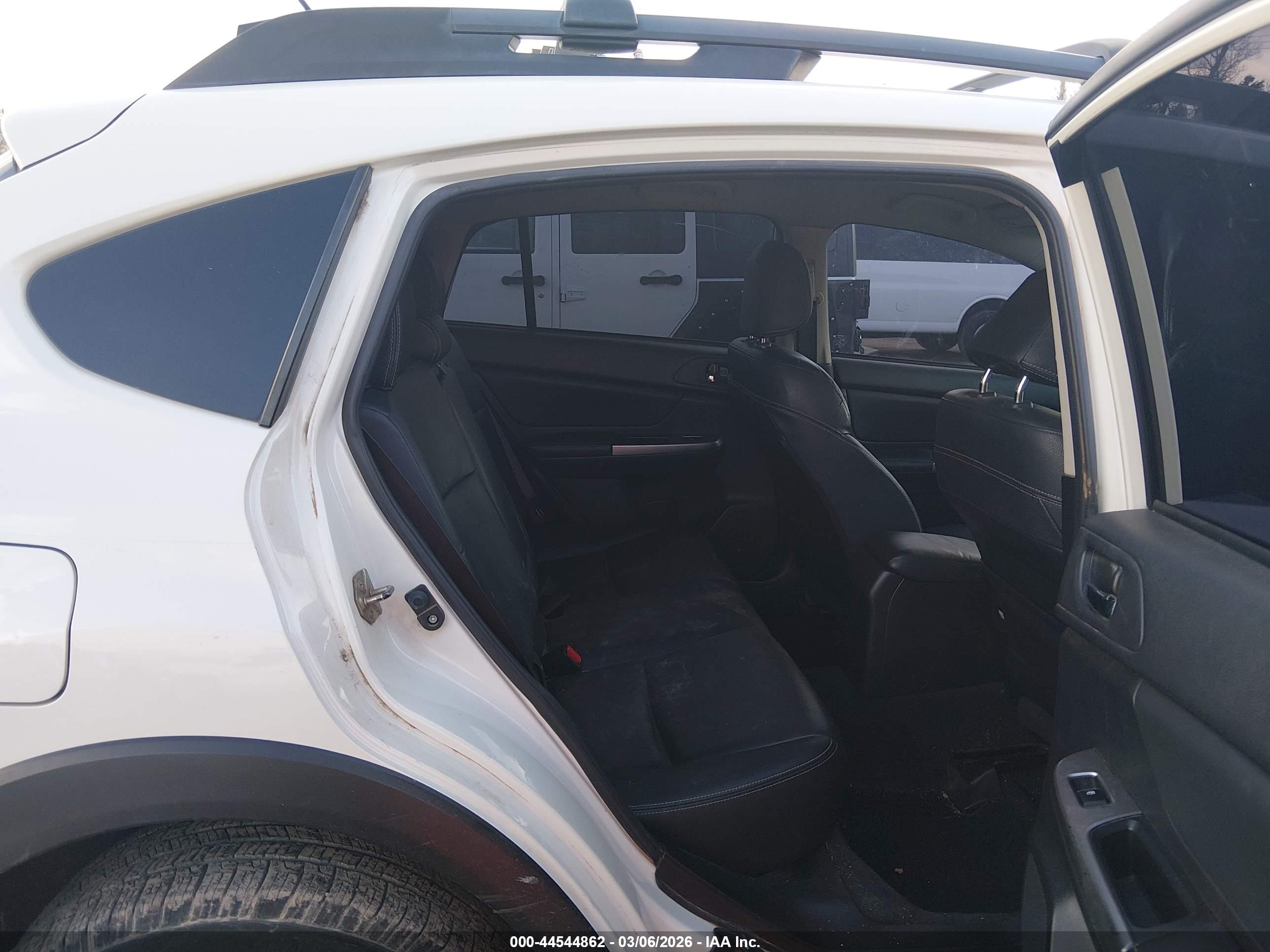 SUBARU XV image 8