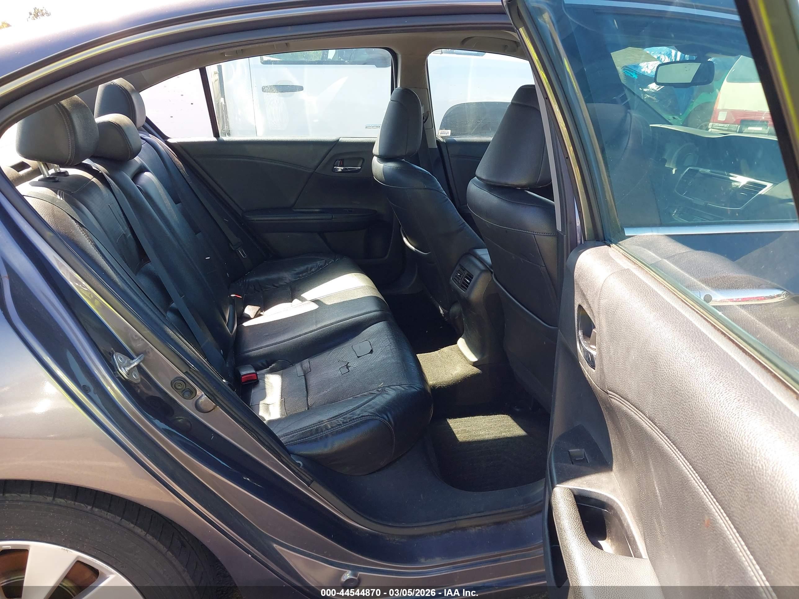 HONDA ACCORD image 8