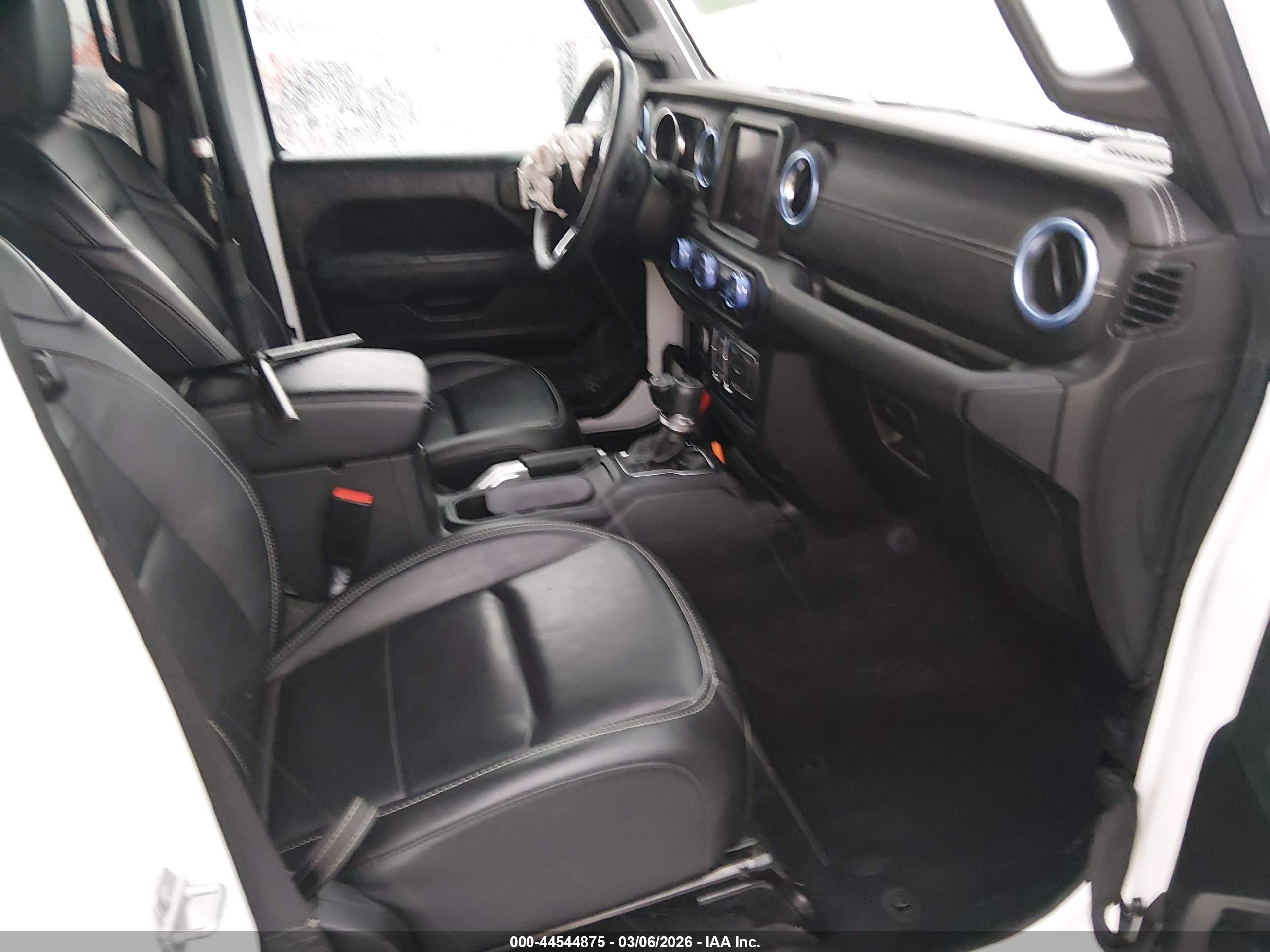 JEEP WRANGLER image 5