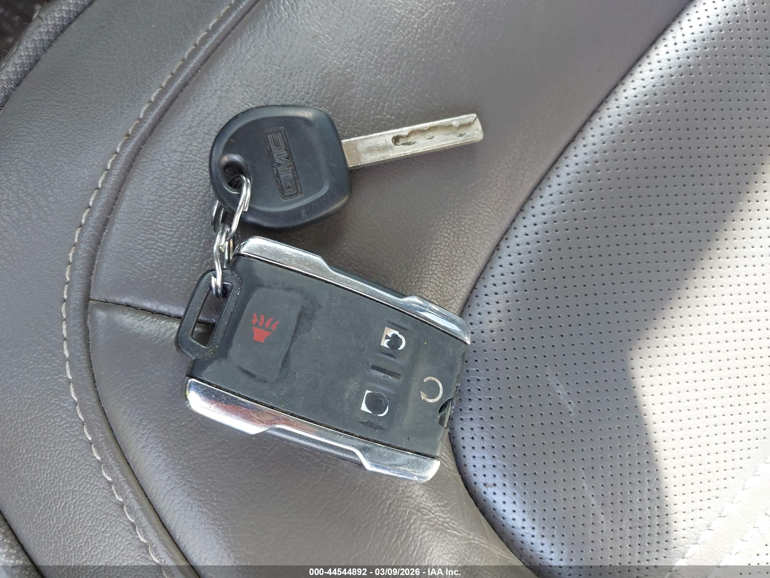 GMC CANYON image 11