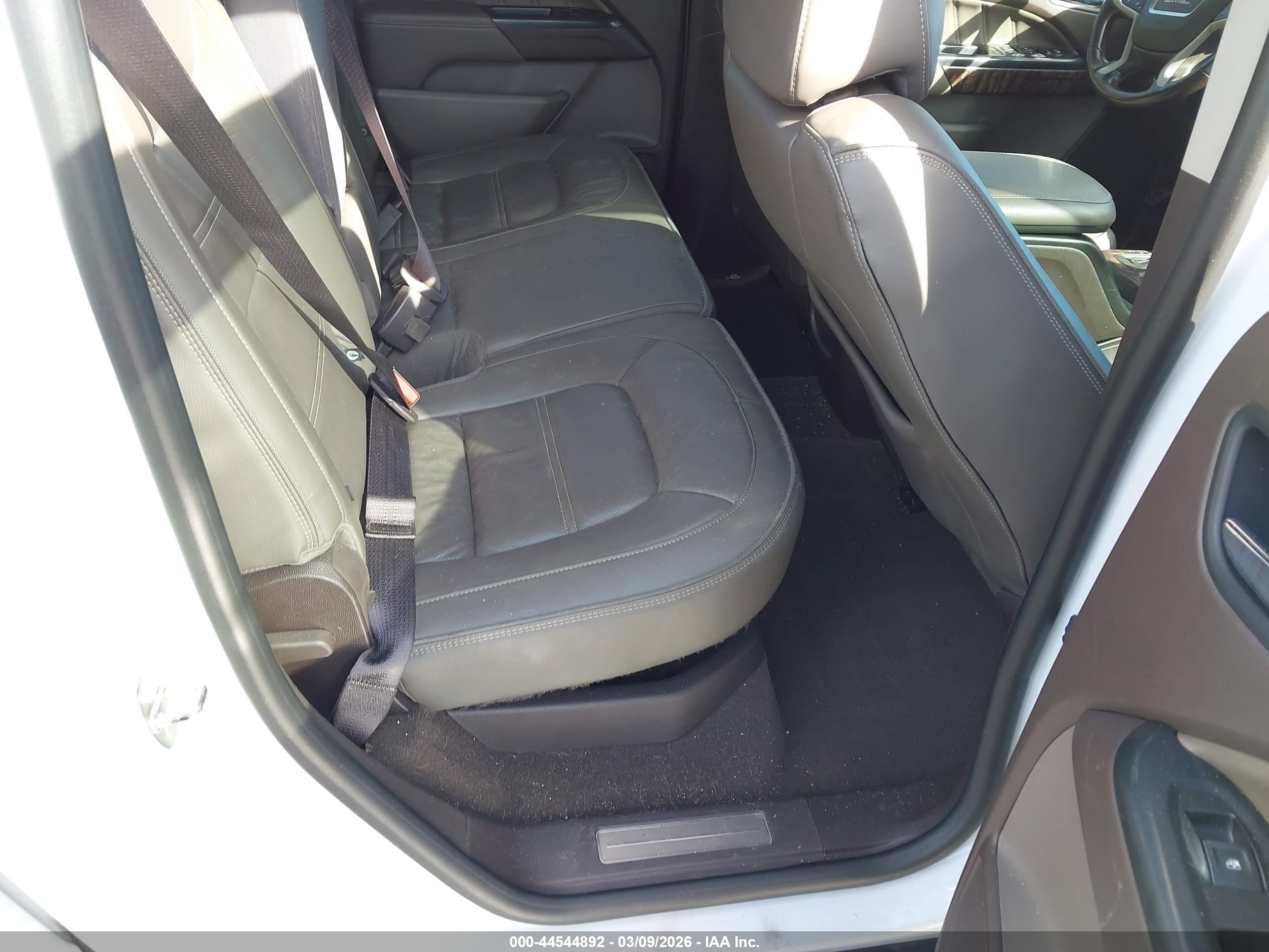 GMC CANYON image 8