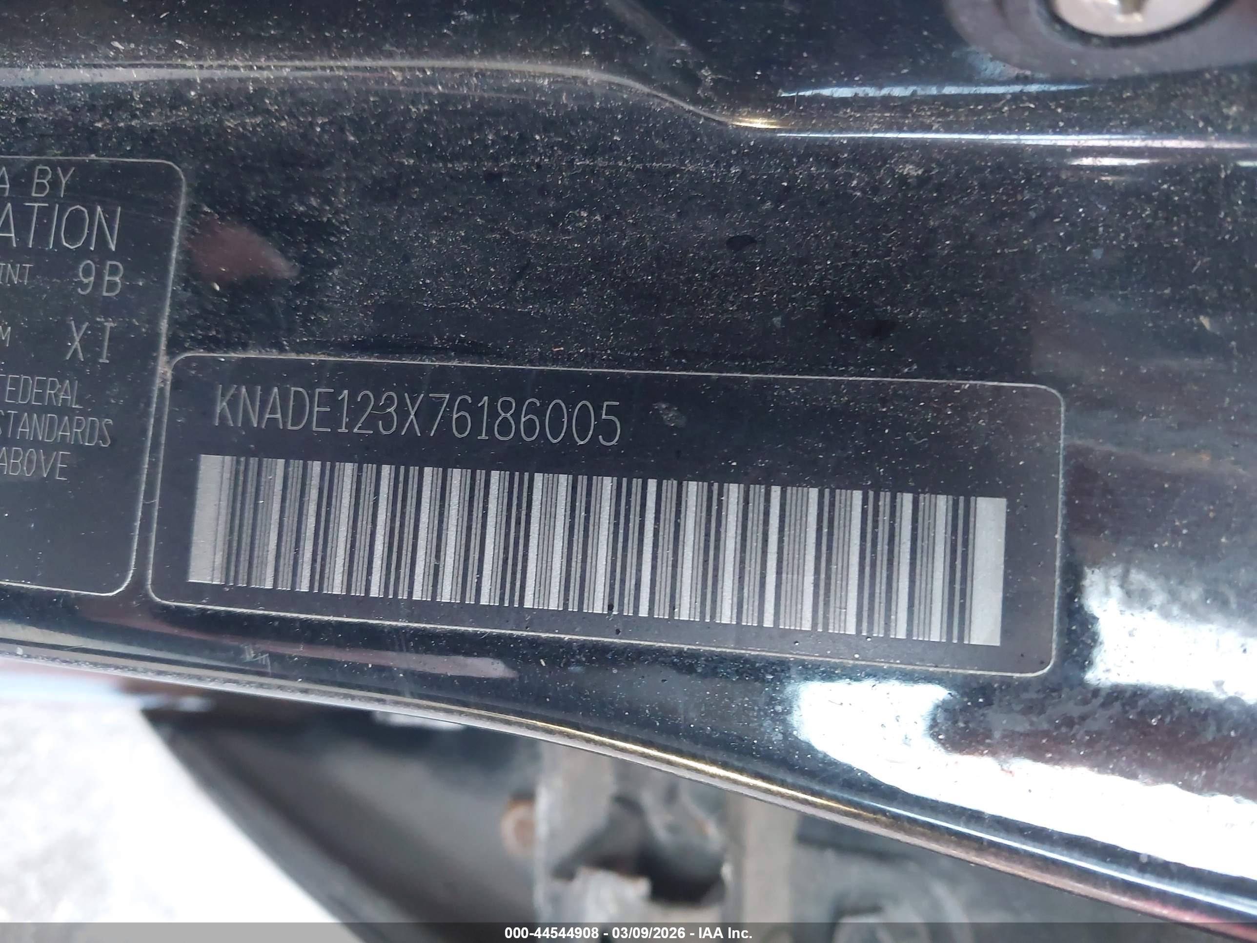 KIA RIO image 9