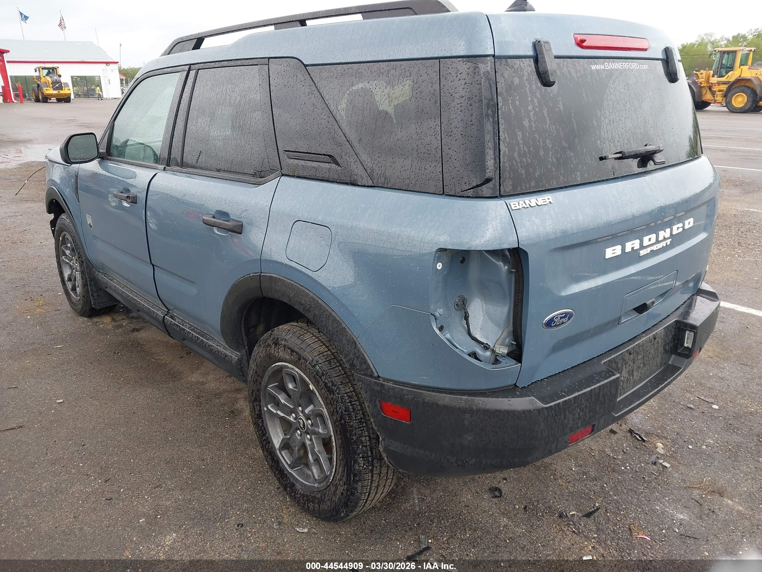 FORD BRONCO image 3