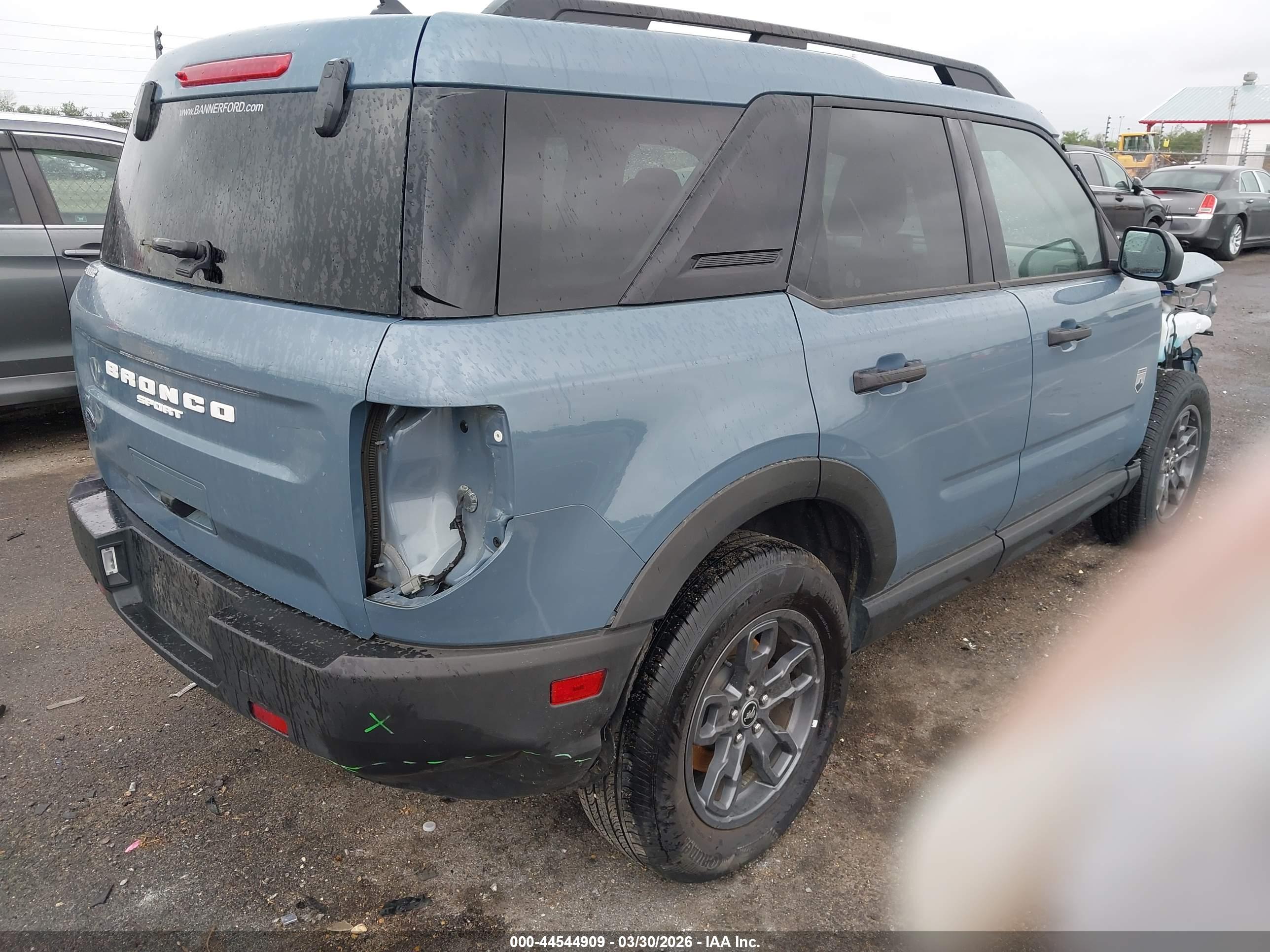 FORD BRONCO image 4