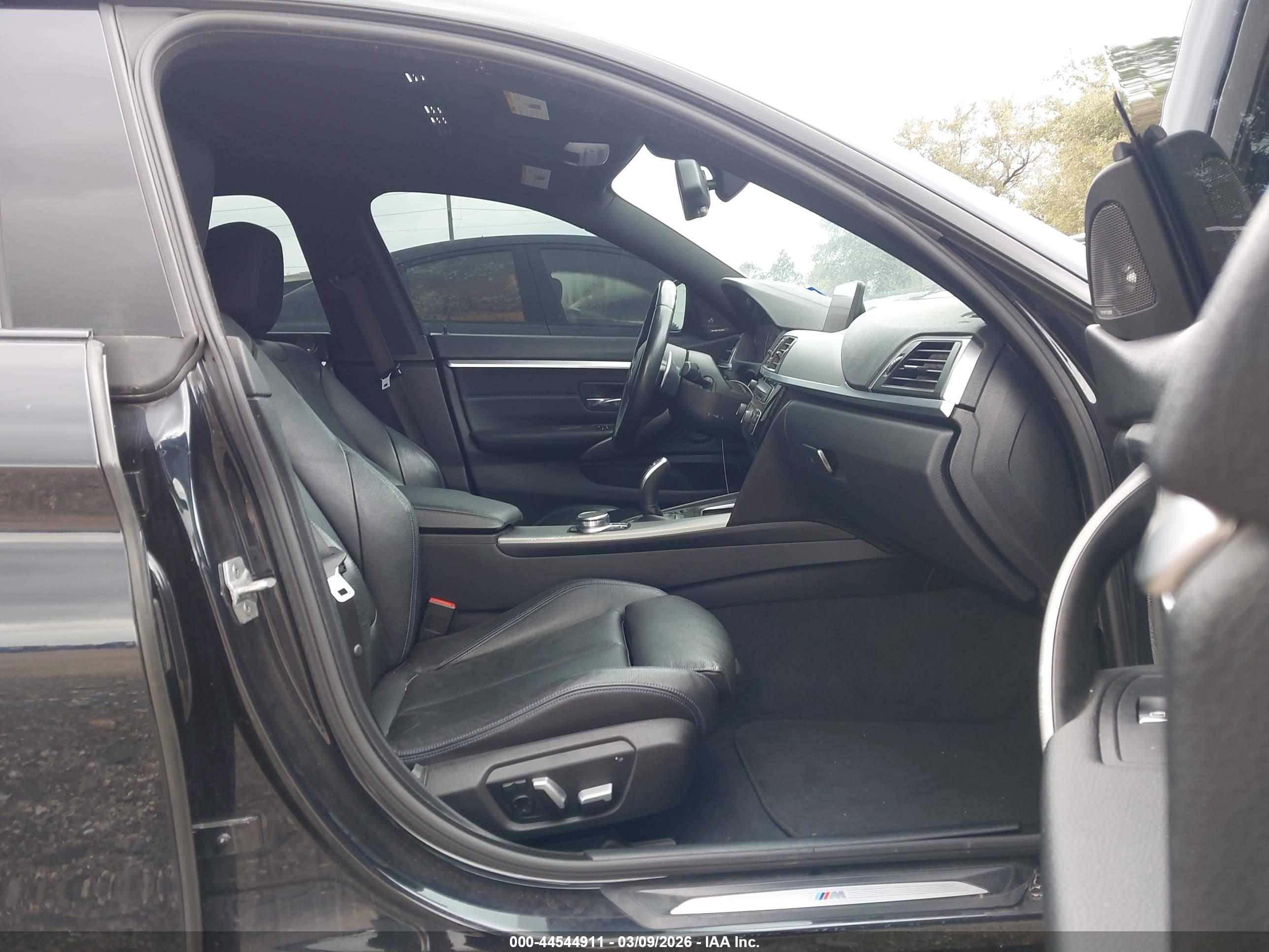 BMW 440I image 5