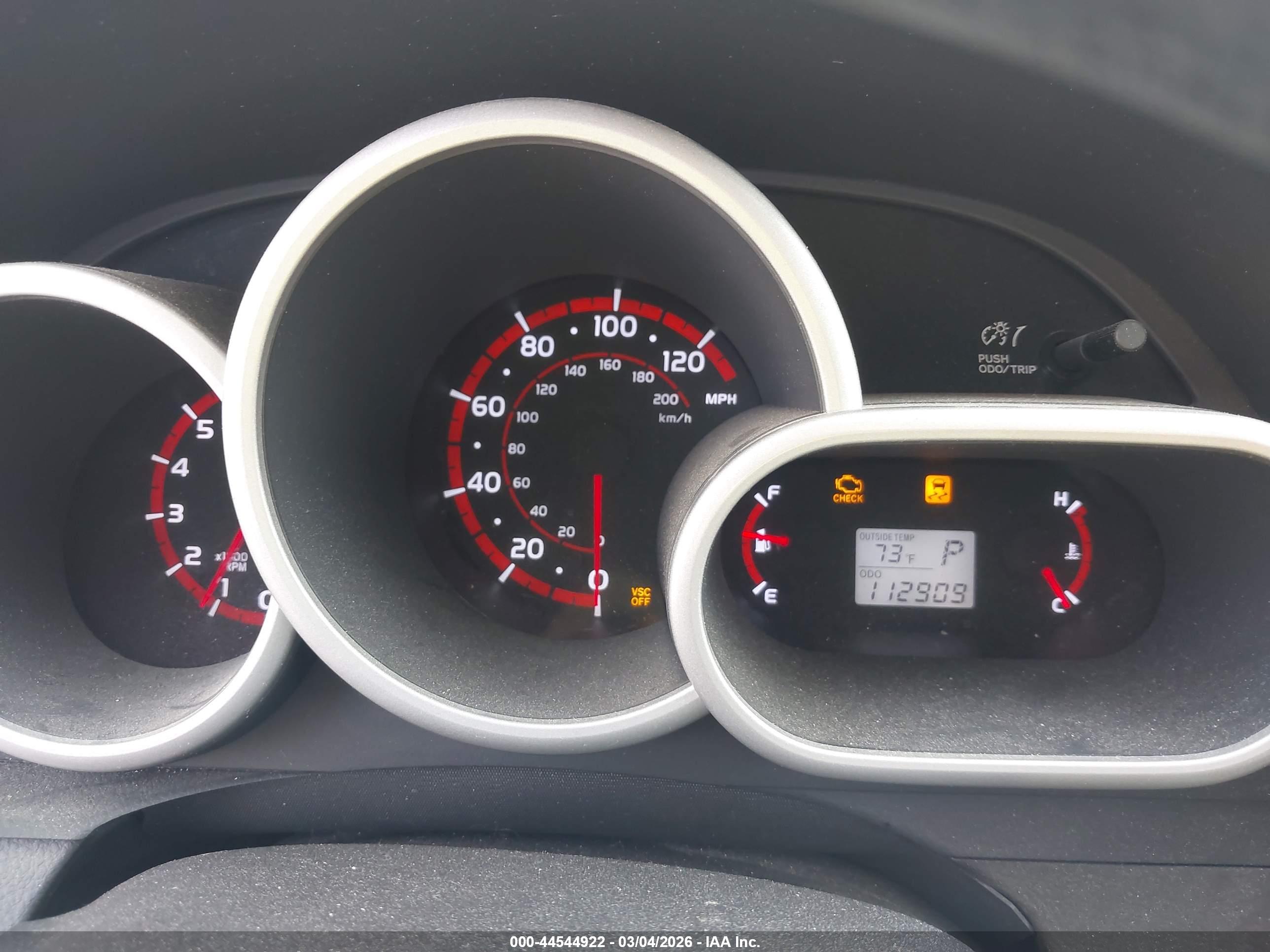 PONTIAC VIBE image 7