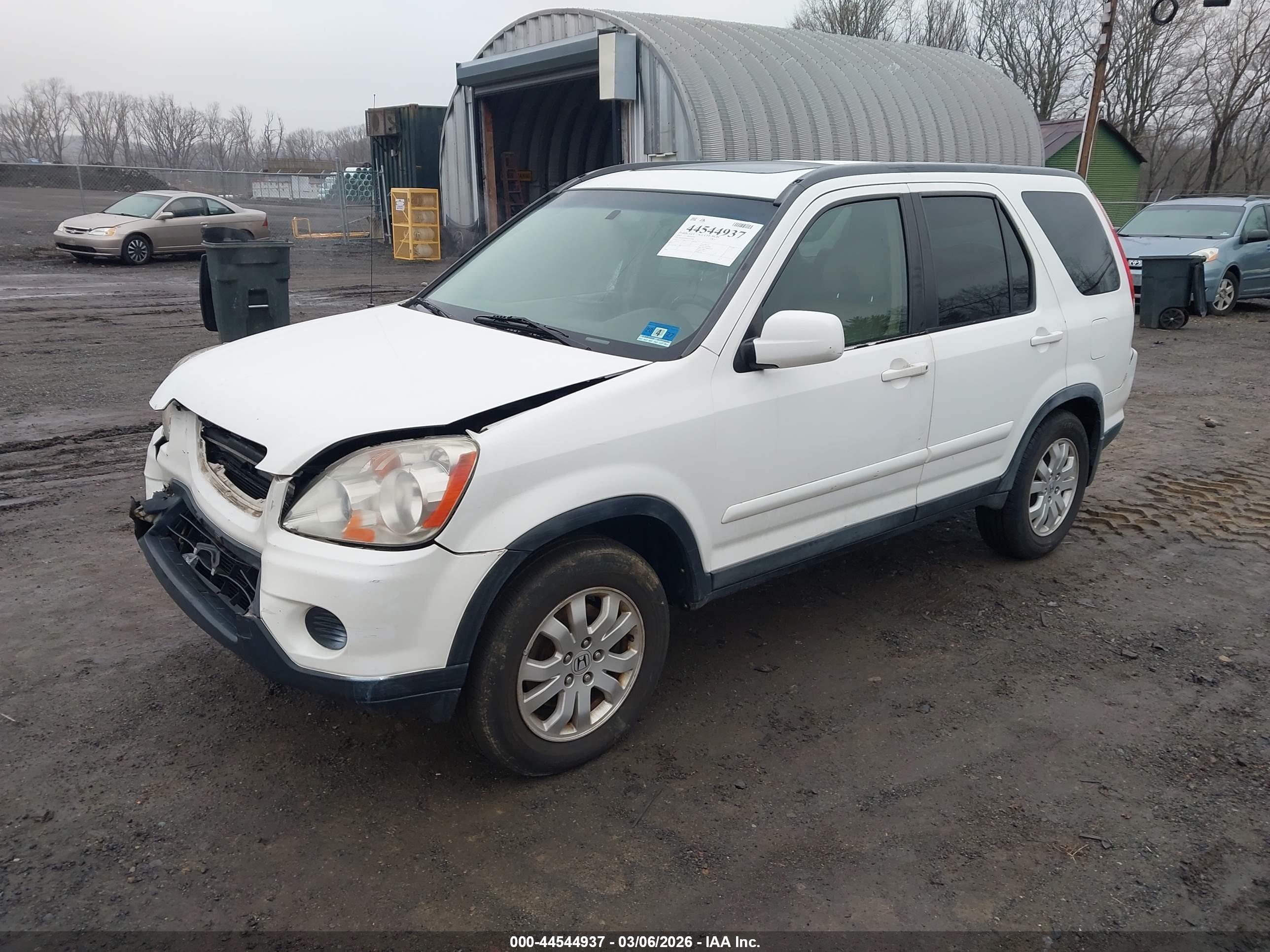 HONDA CR-V image 2