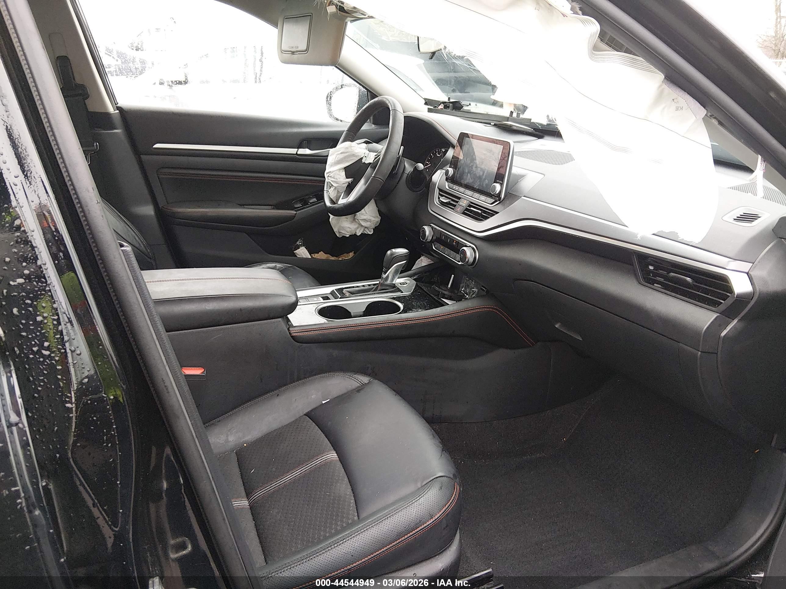 NISSAN ALTIMA image 5