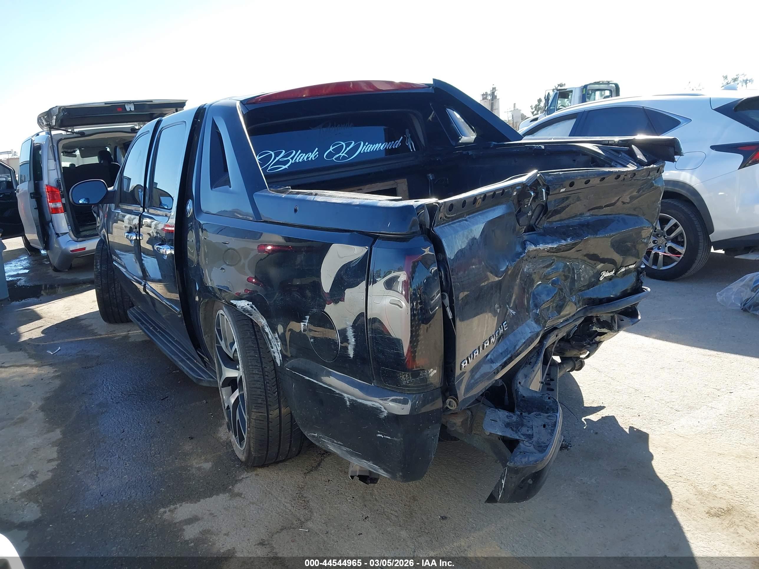 CHEVROLET AVALANCHE image 3