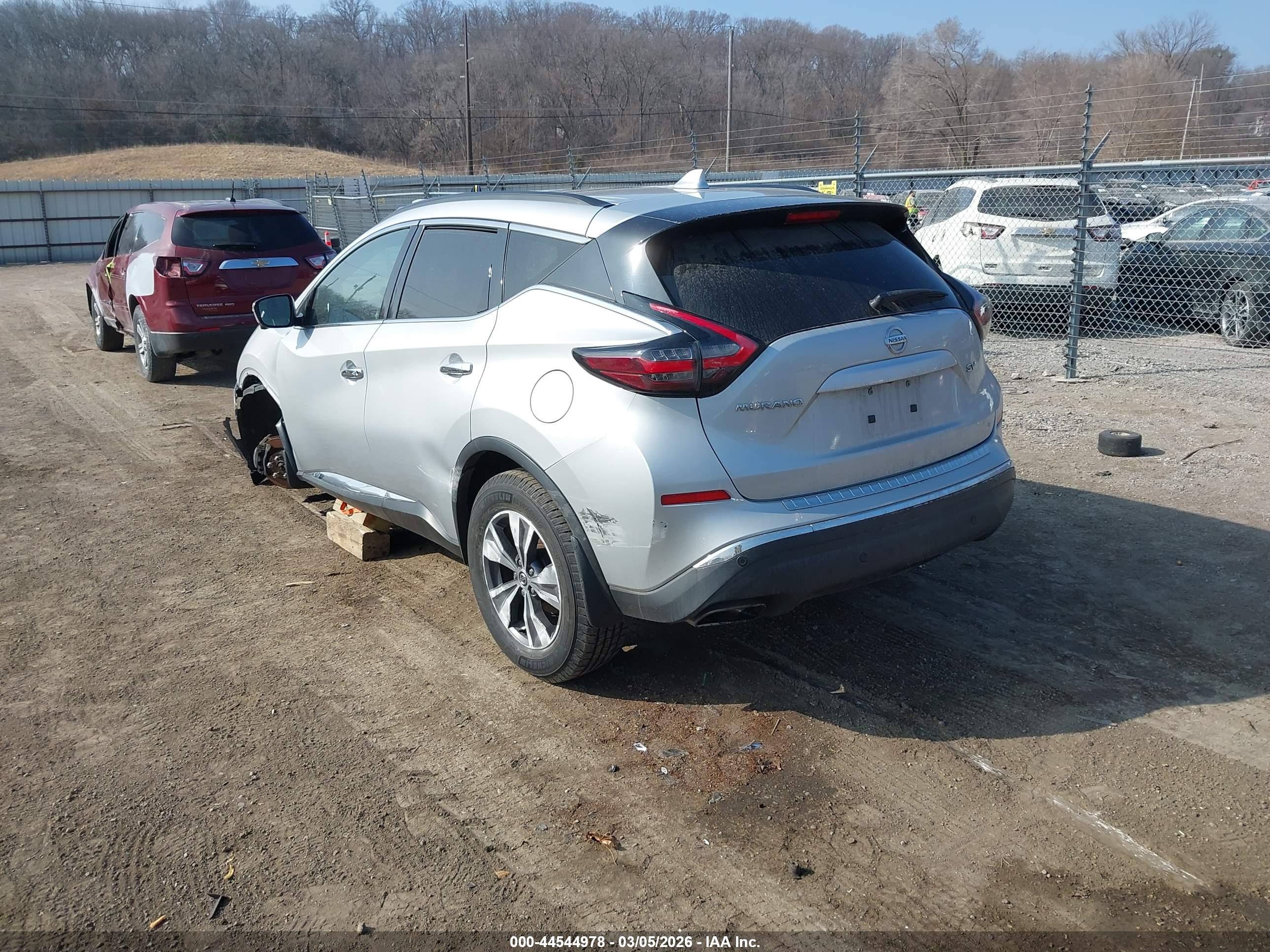 NISSAN MURANO image 3