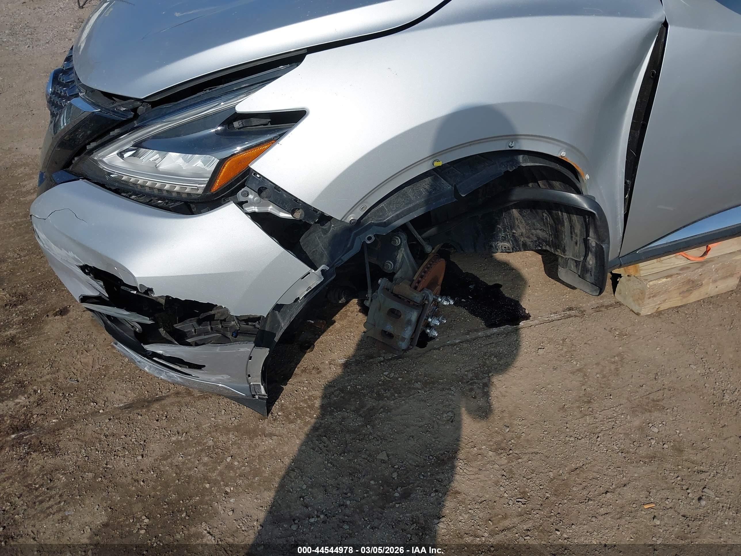 NISSAN MURANO image 6