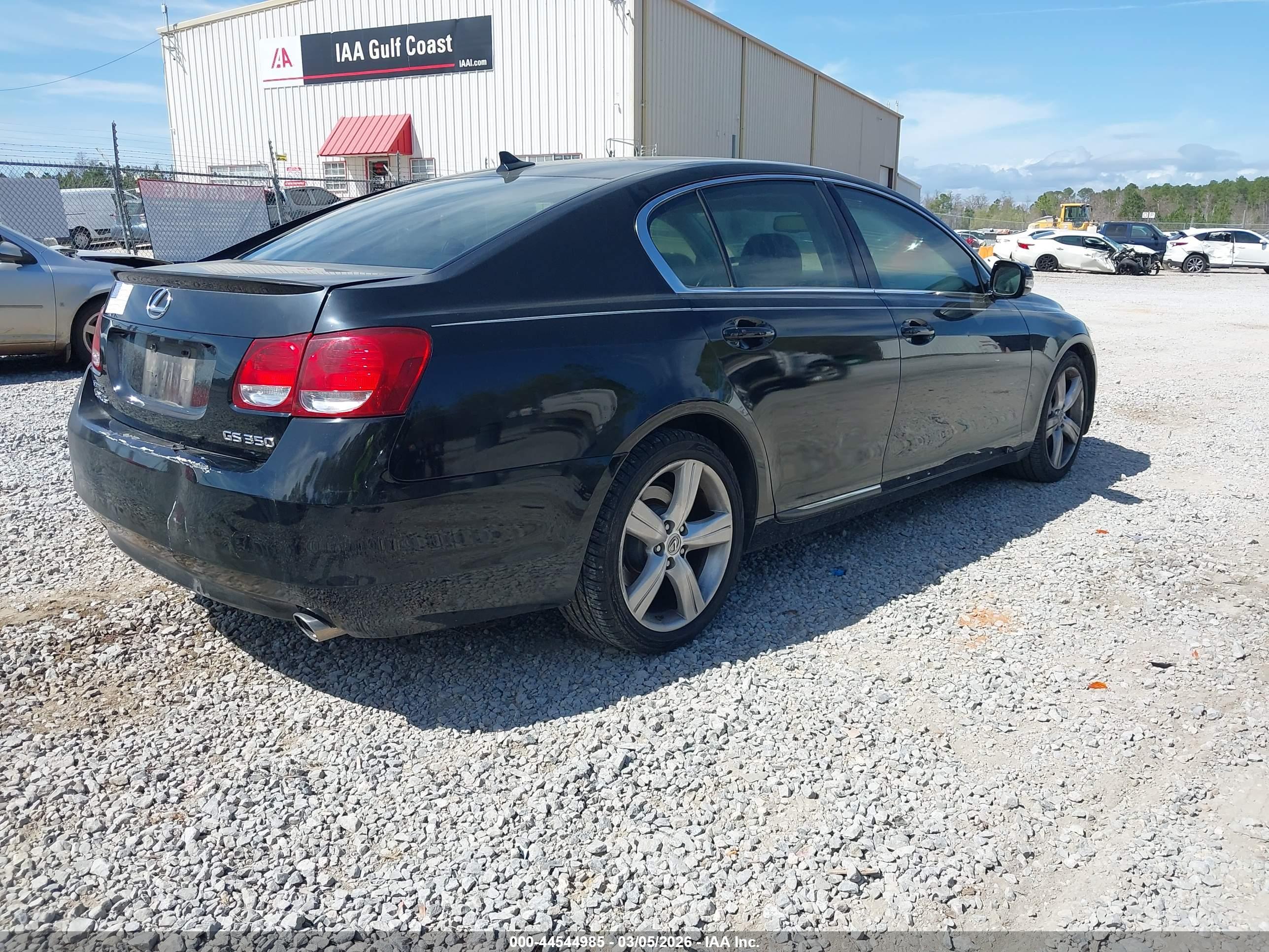 LEXUS GS image 4