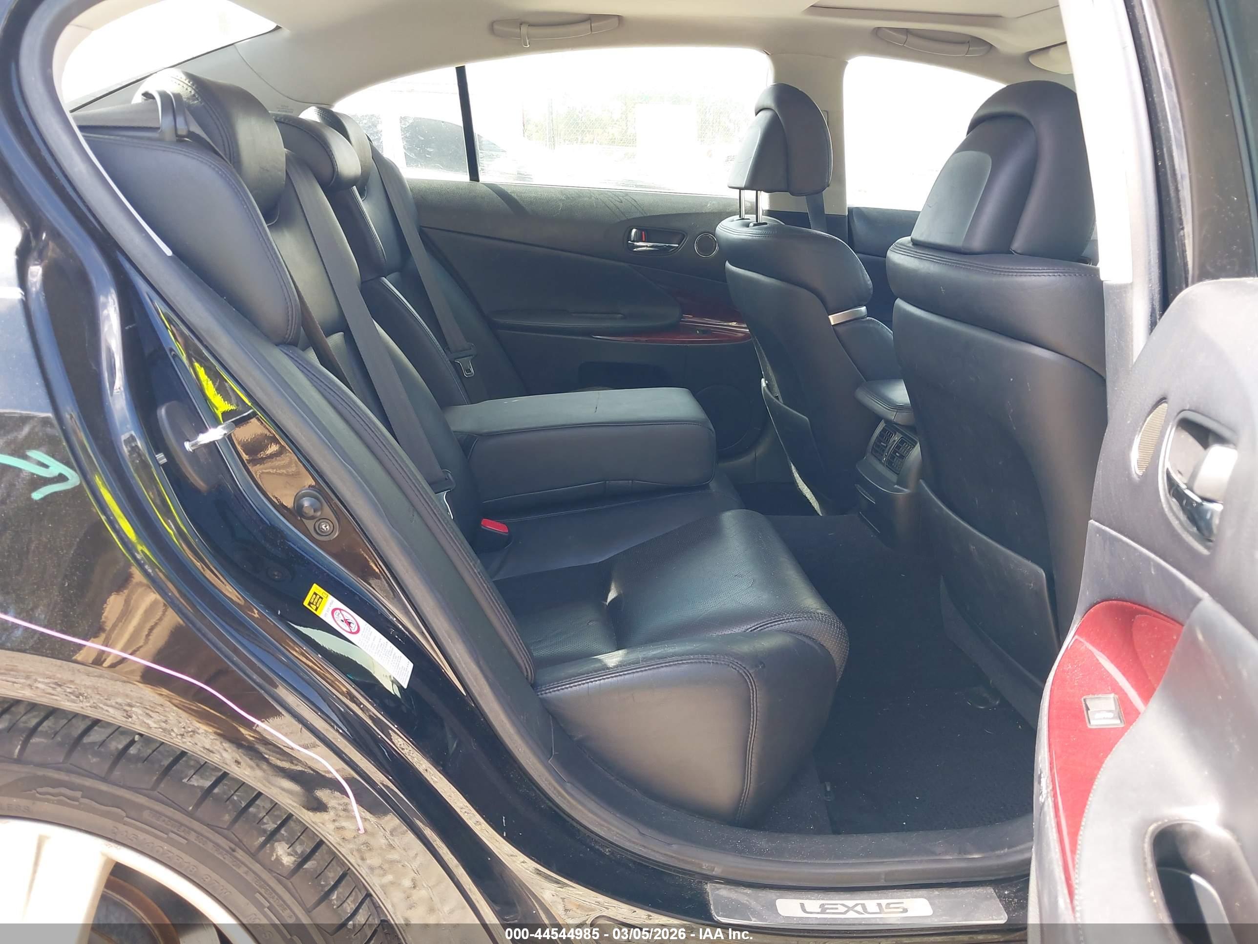 LEXUS GS image 8
