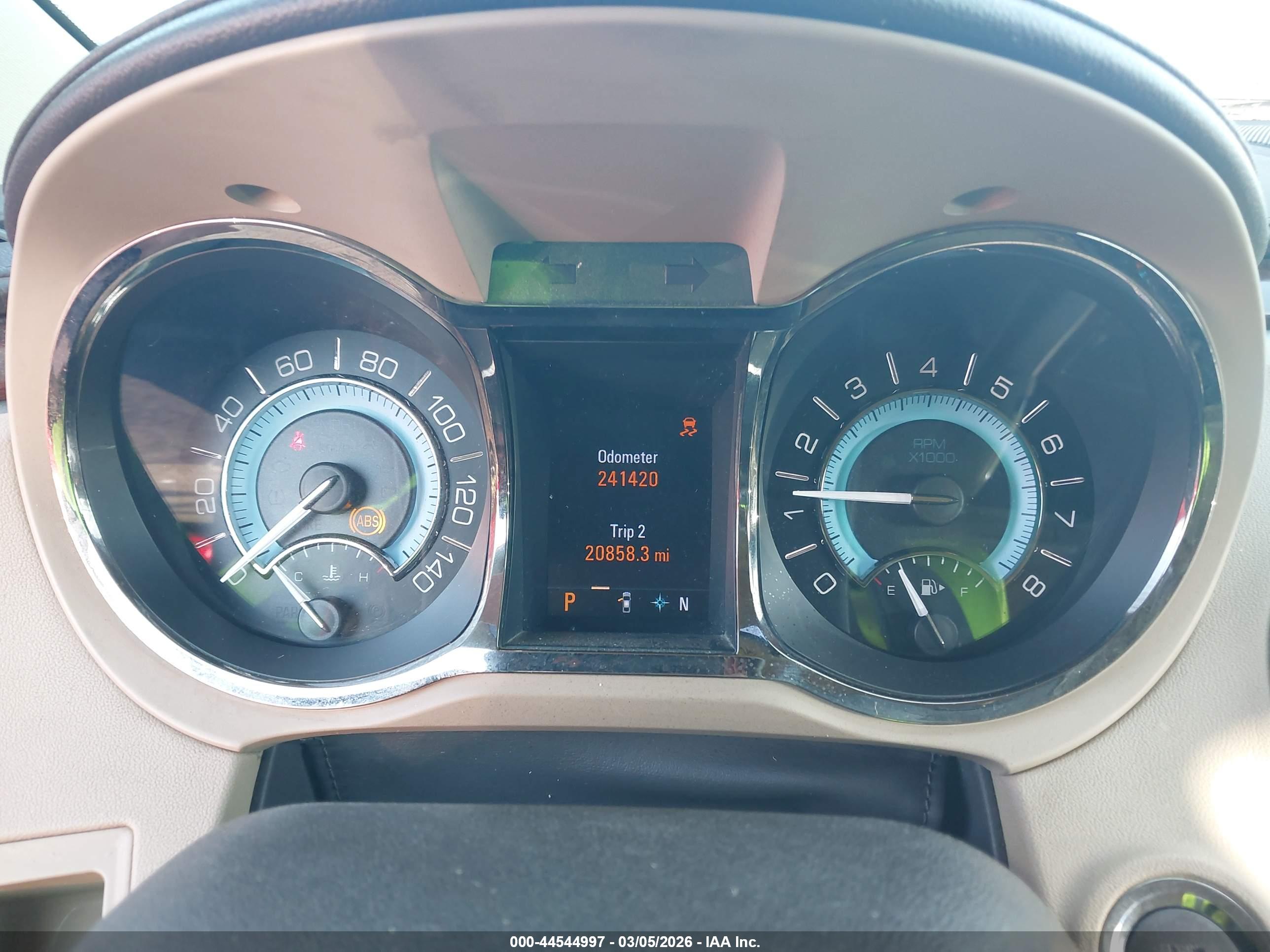 BUICK LACROSSE image 7