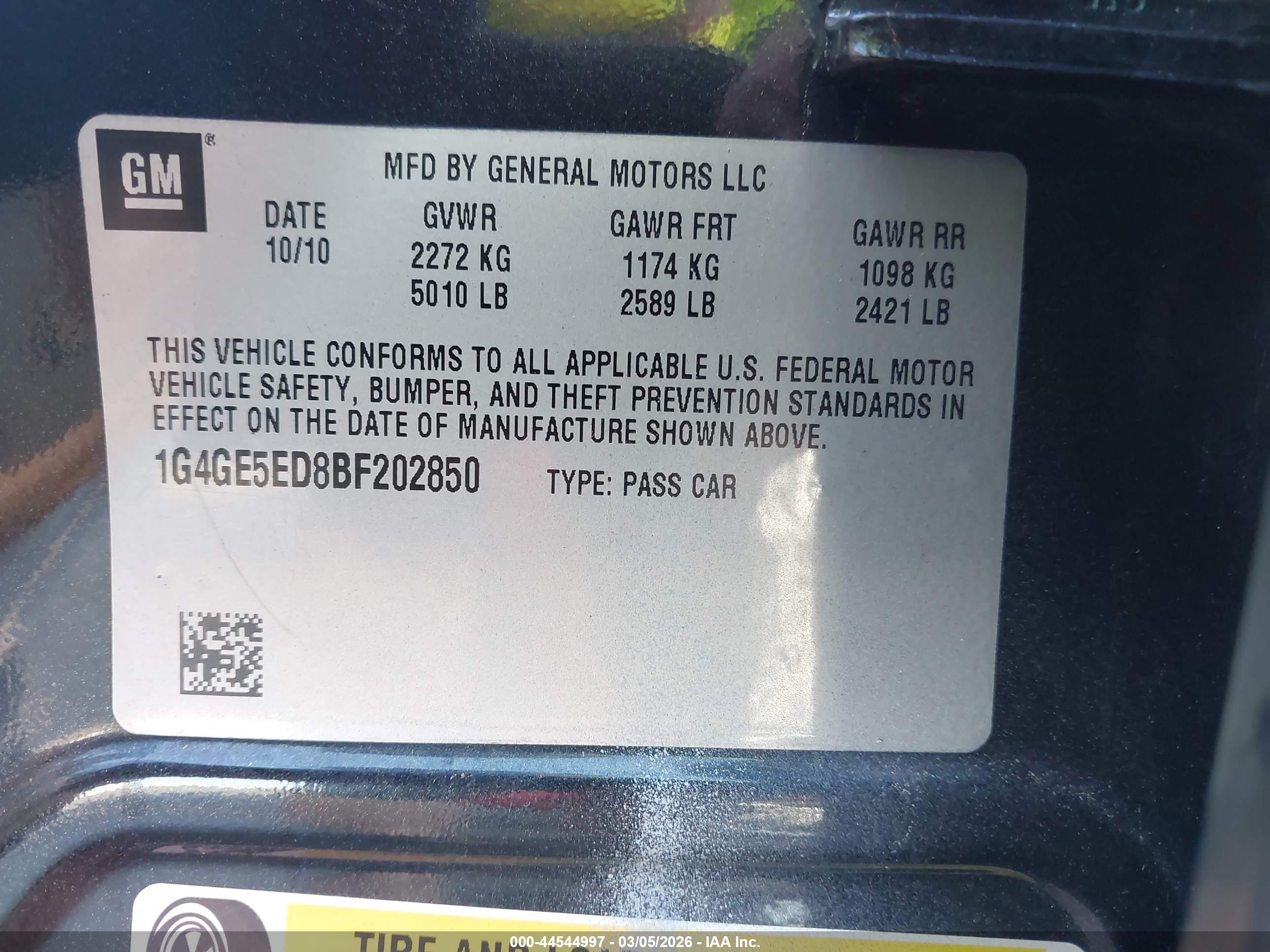 BUICK LACROSSE image 9