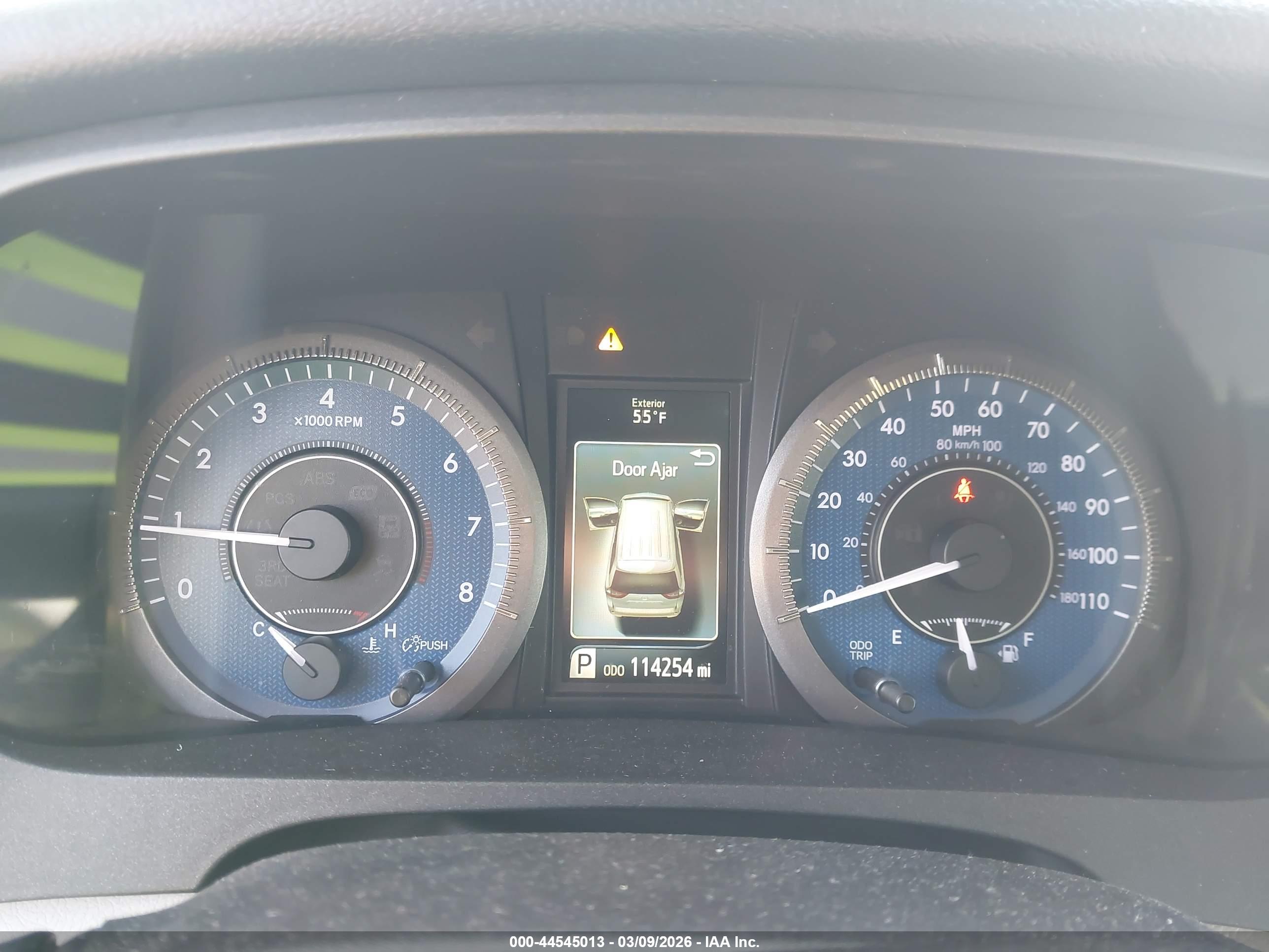 TOYOTA SIENNA image 7