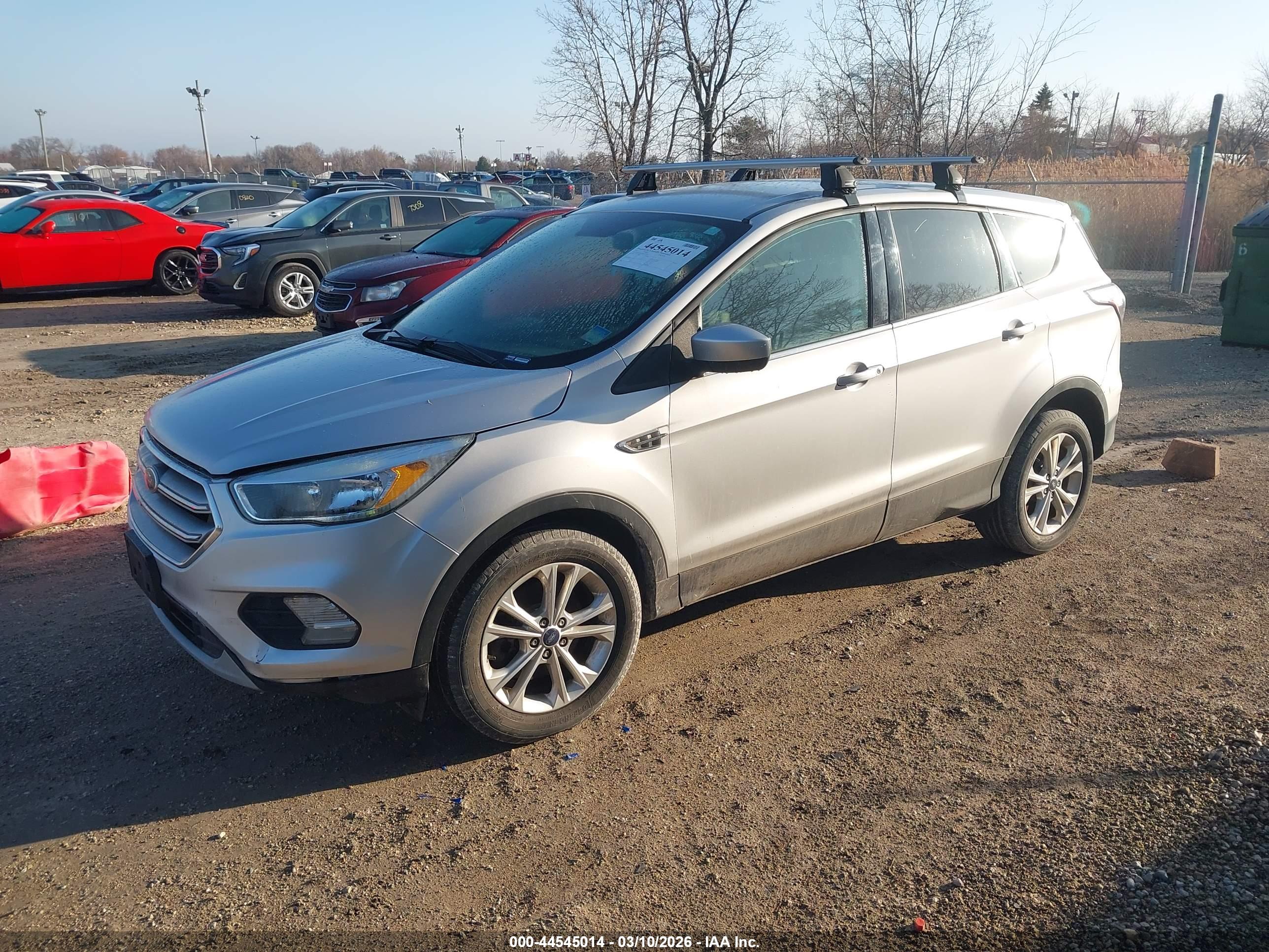 FORD ESCAPE image 2