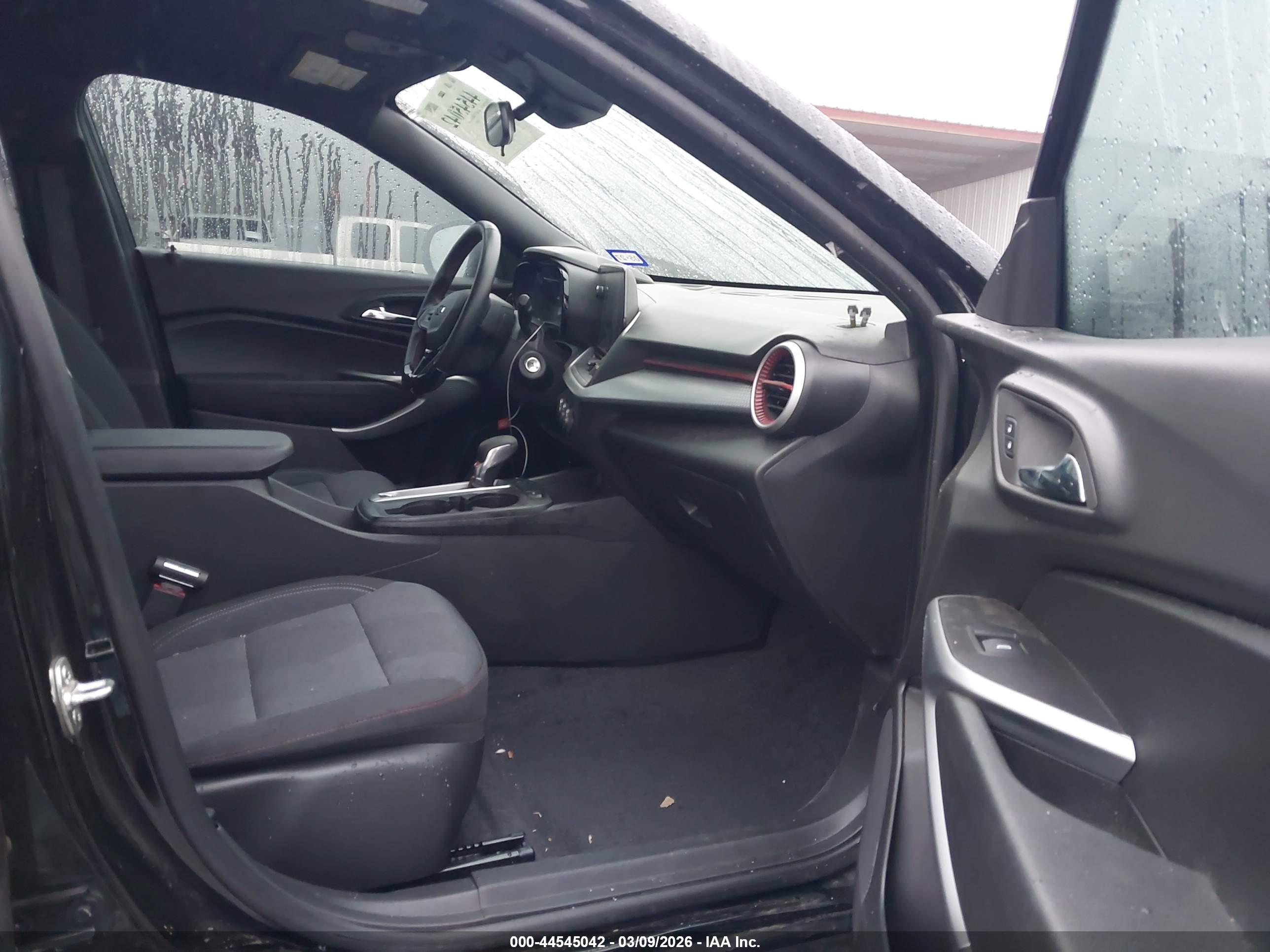 CHEVROLET TRAX image 5