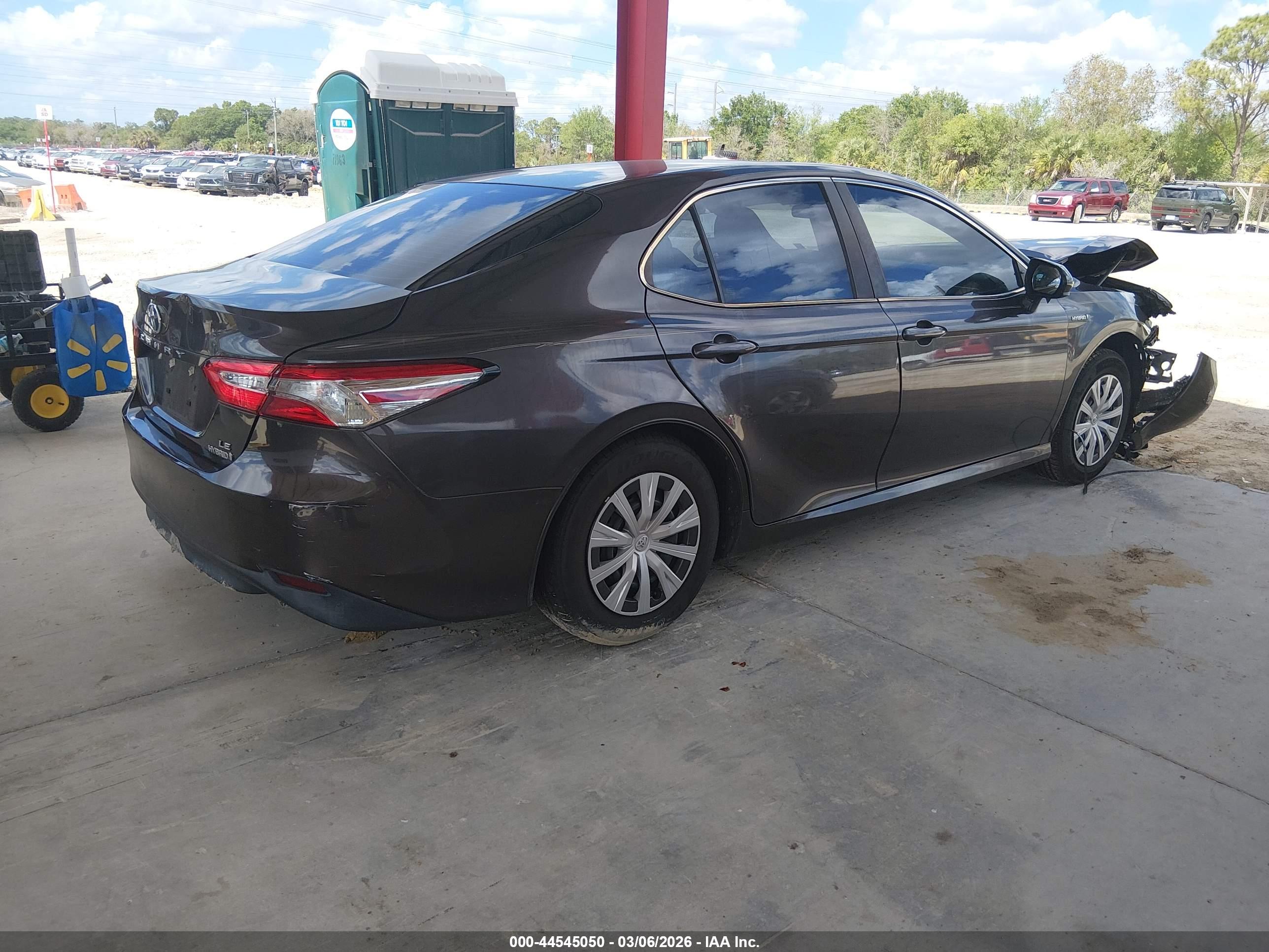 TOYOTA CAMRY image 4