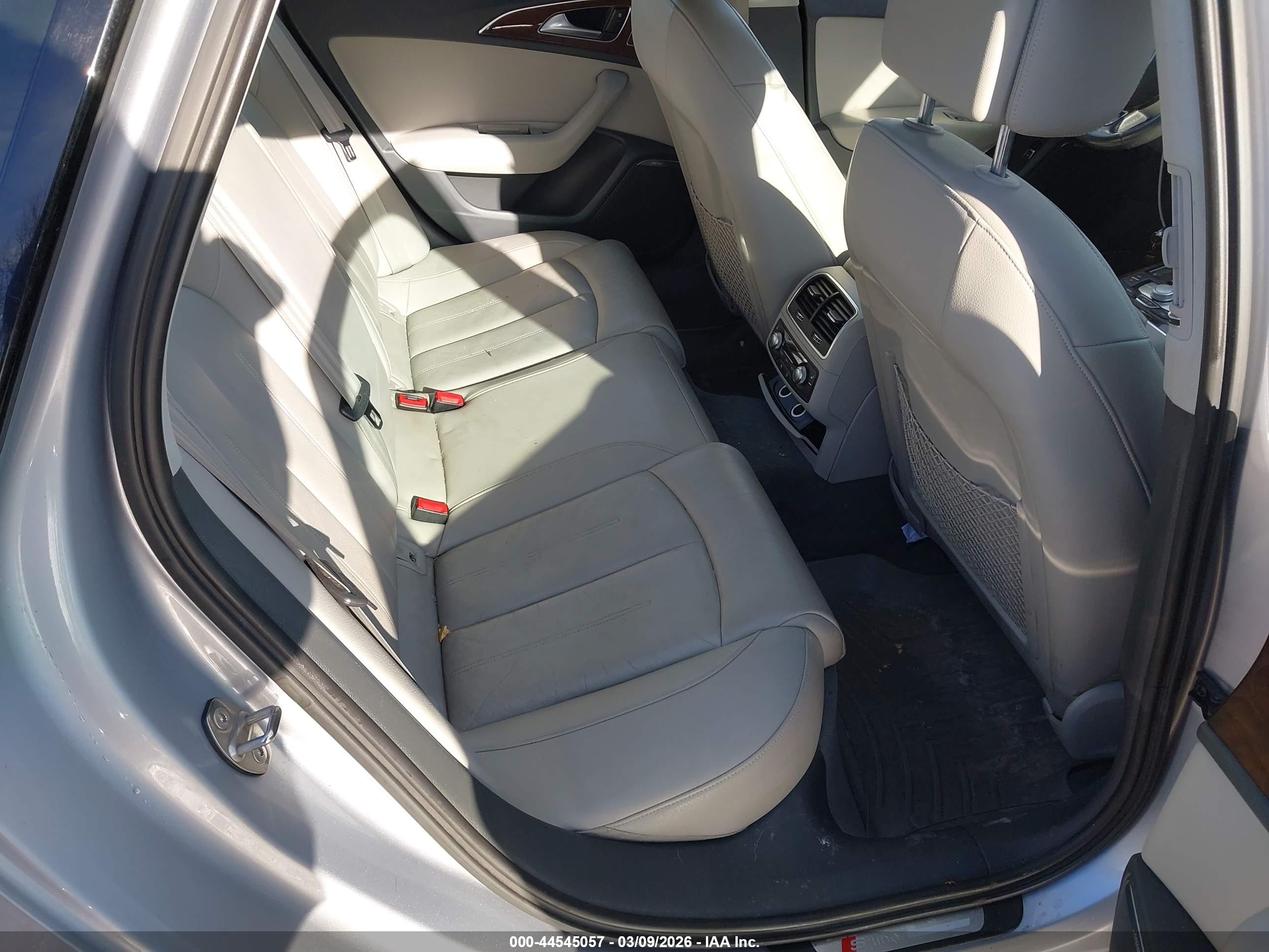 AUDI A6 image 8