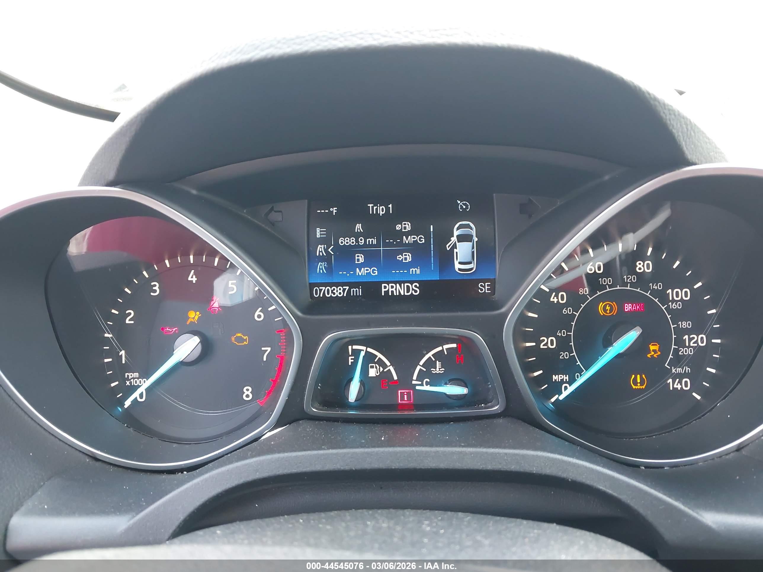 FORD ESCAPE image 7