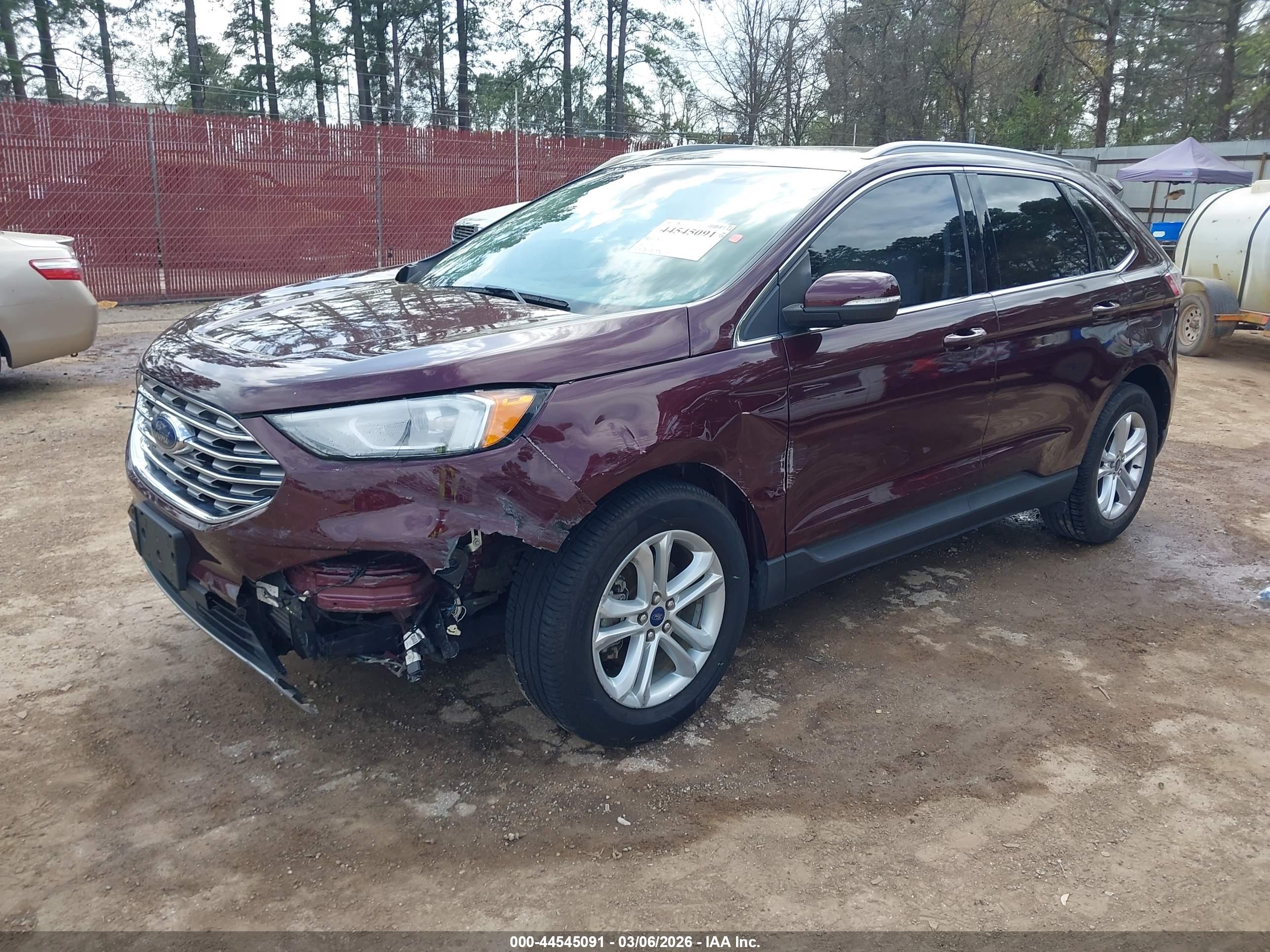 FORD EDGE image 2