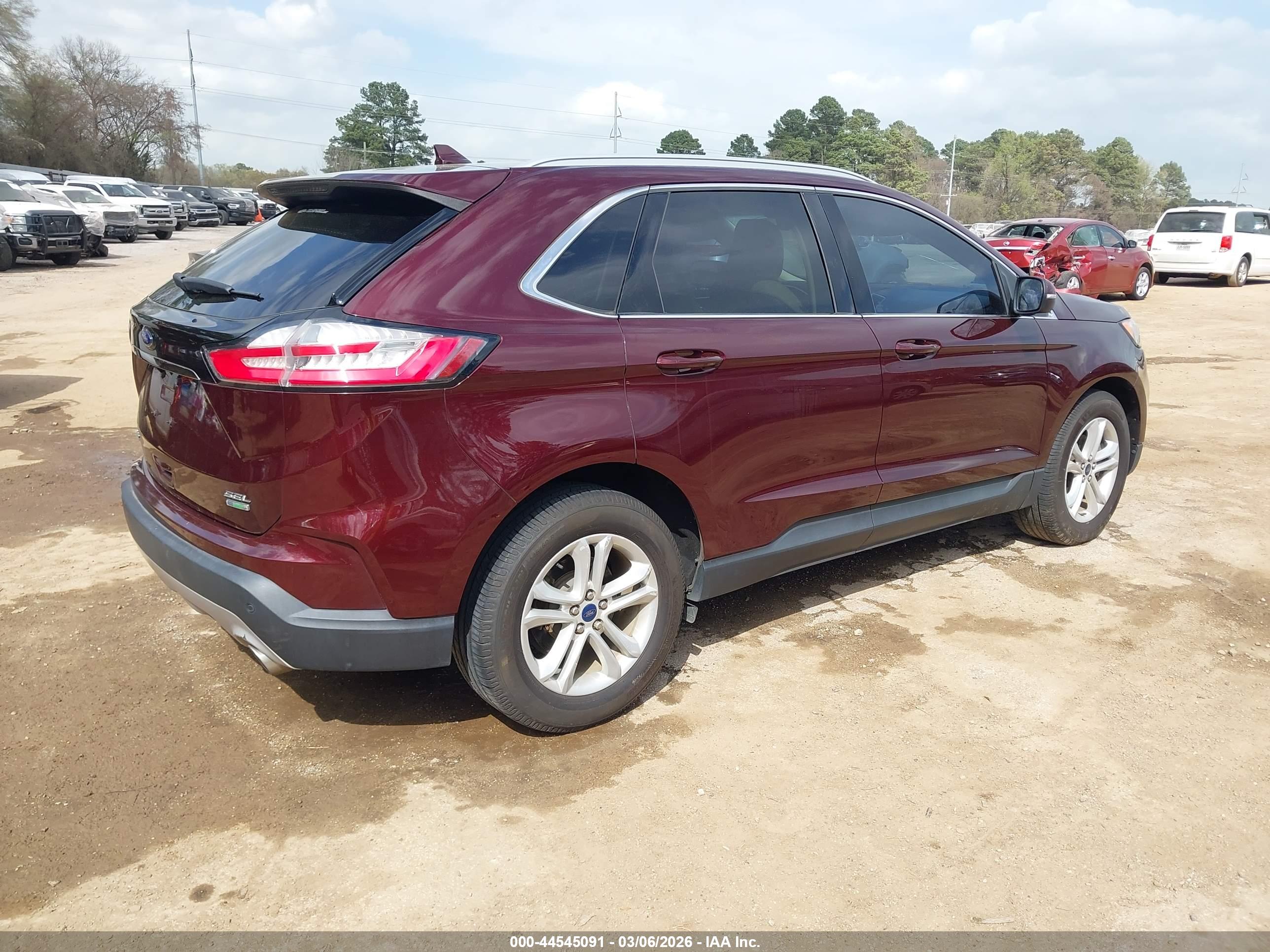 FORD EDGE image 4