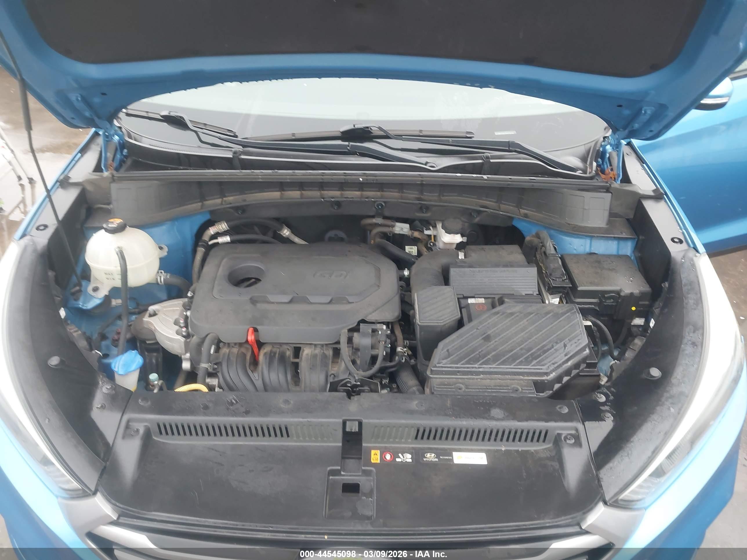 HYUNDAI TUCSON image 10