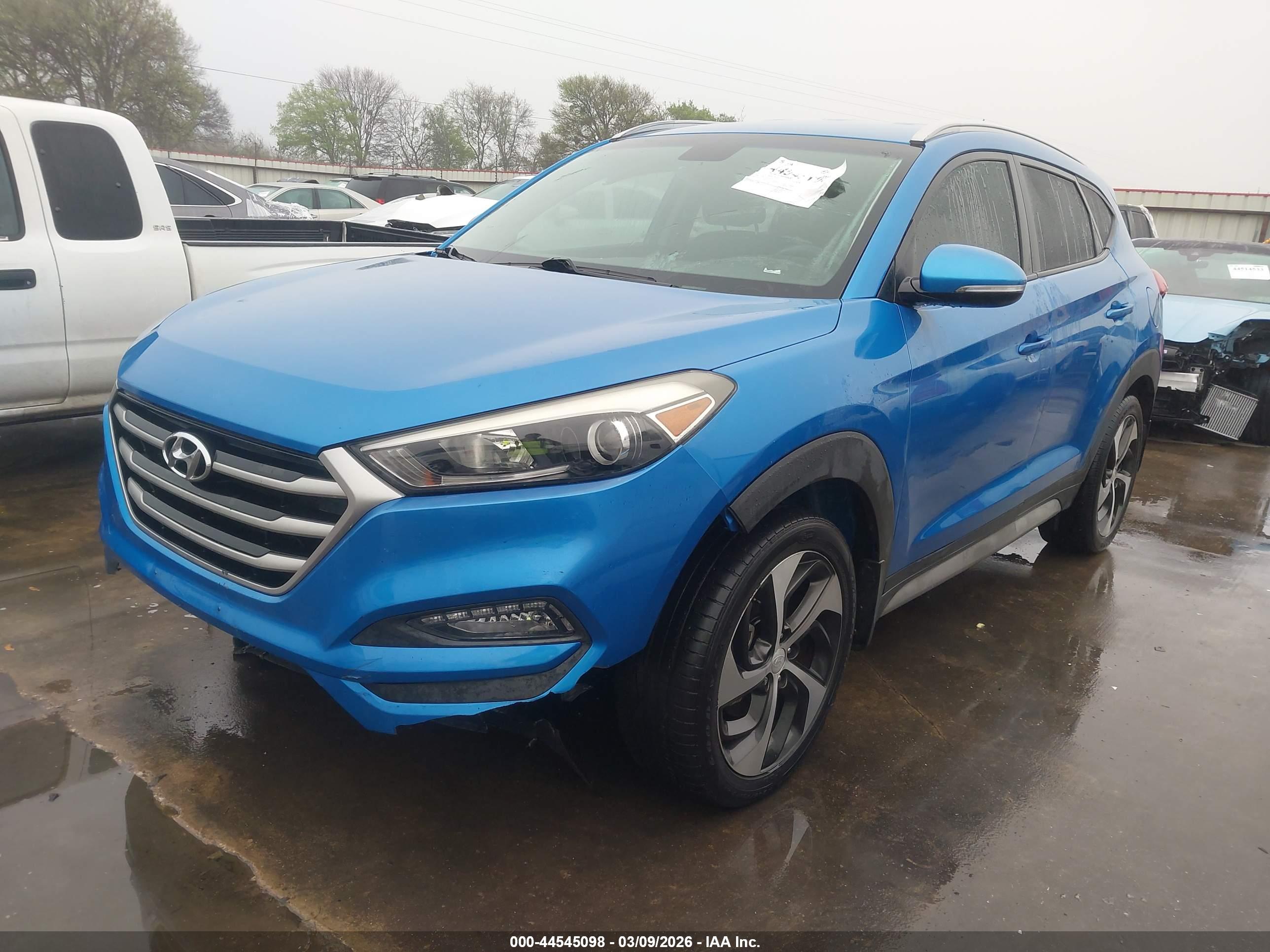 HYUNDAI TUCSON image 2