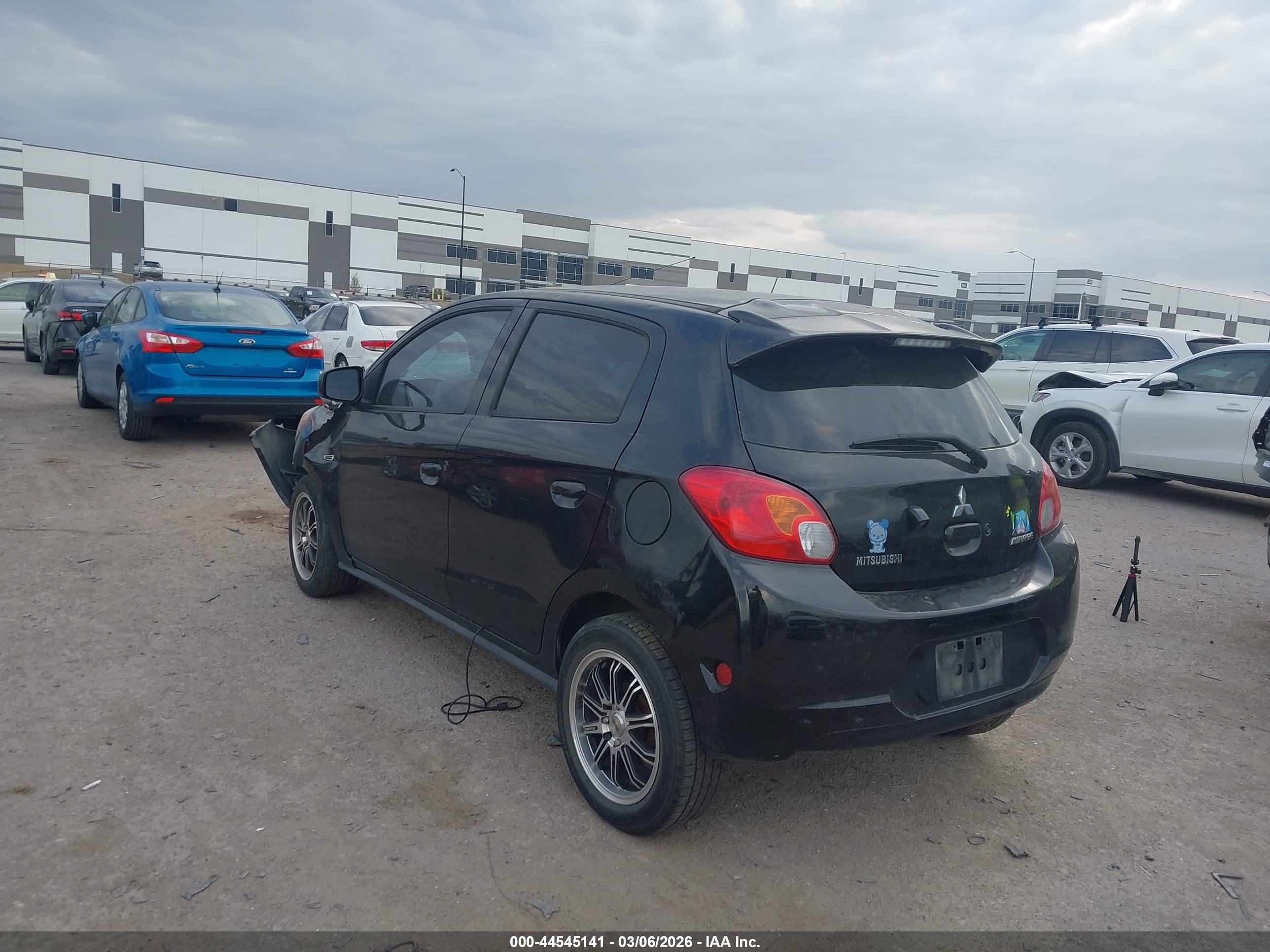 MITSUBISHI MIRAGE image 3