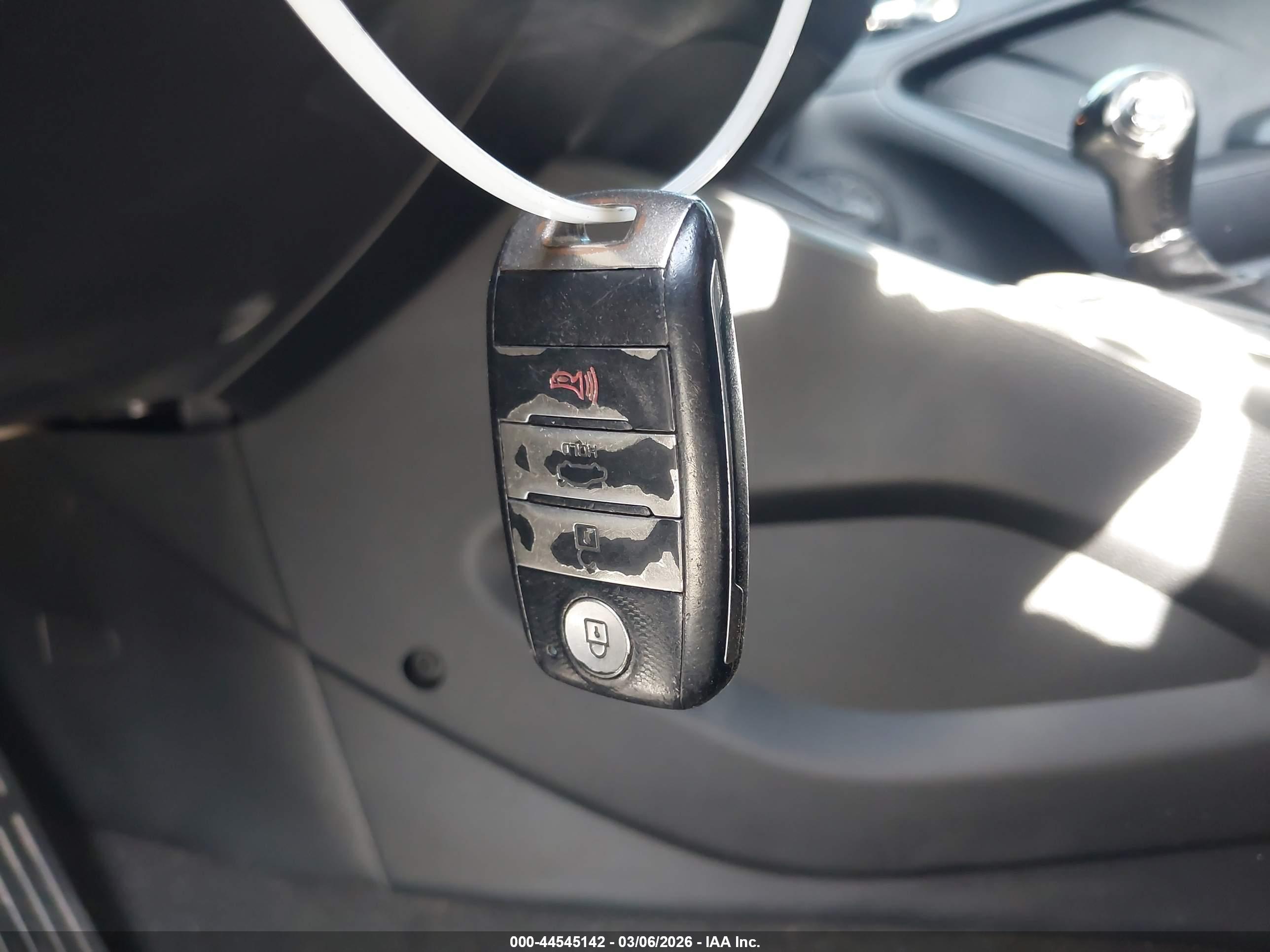 KIA FORTE image 11