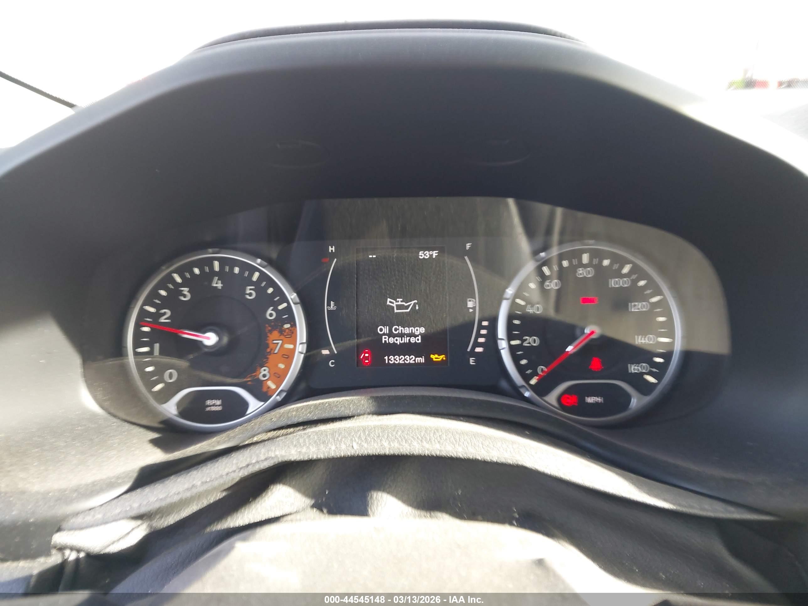 JEEP RENEGADE image 7