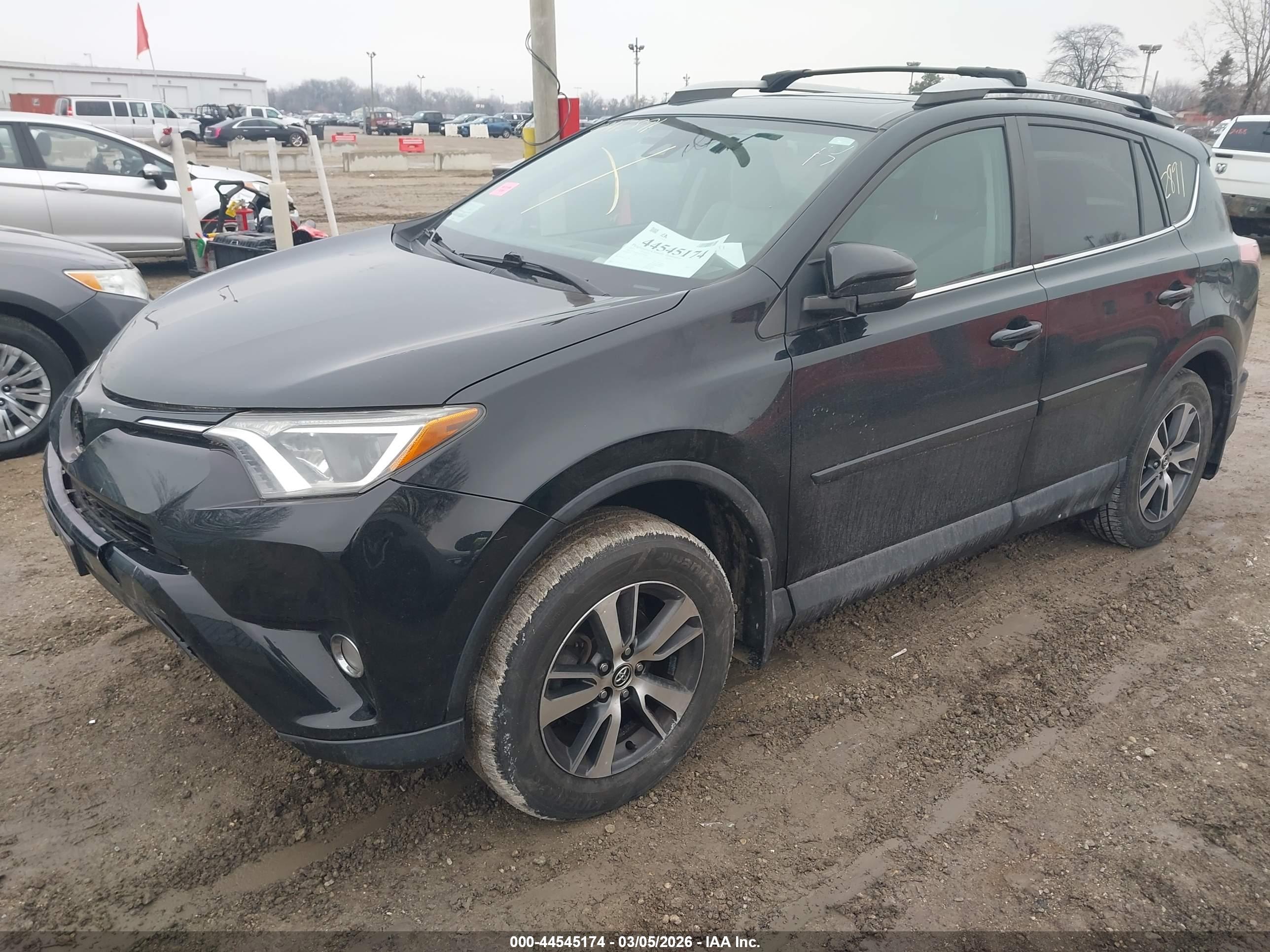 TOYOTA RAV4 image 2