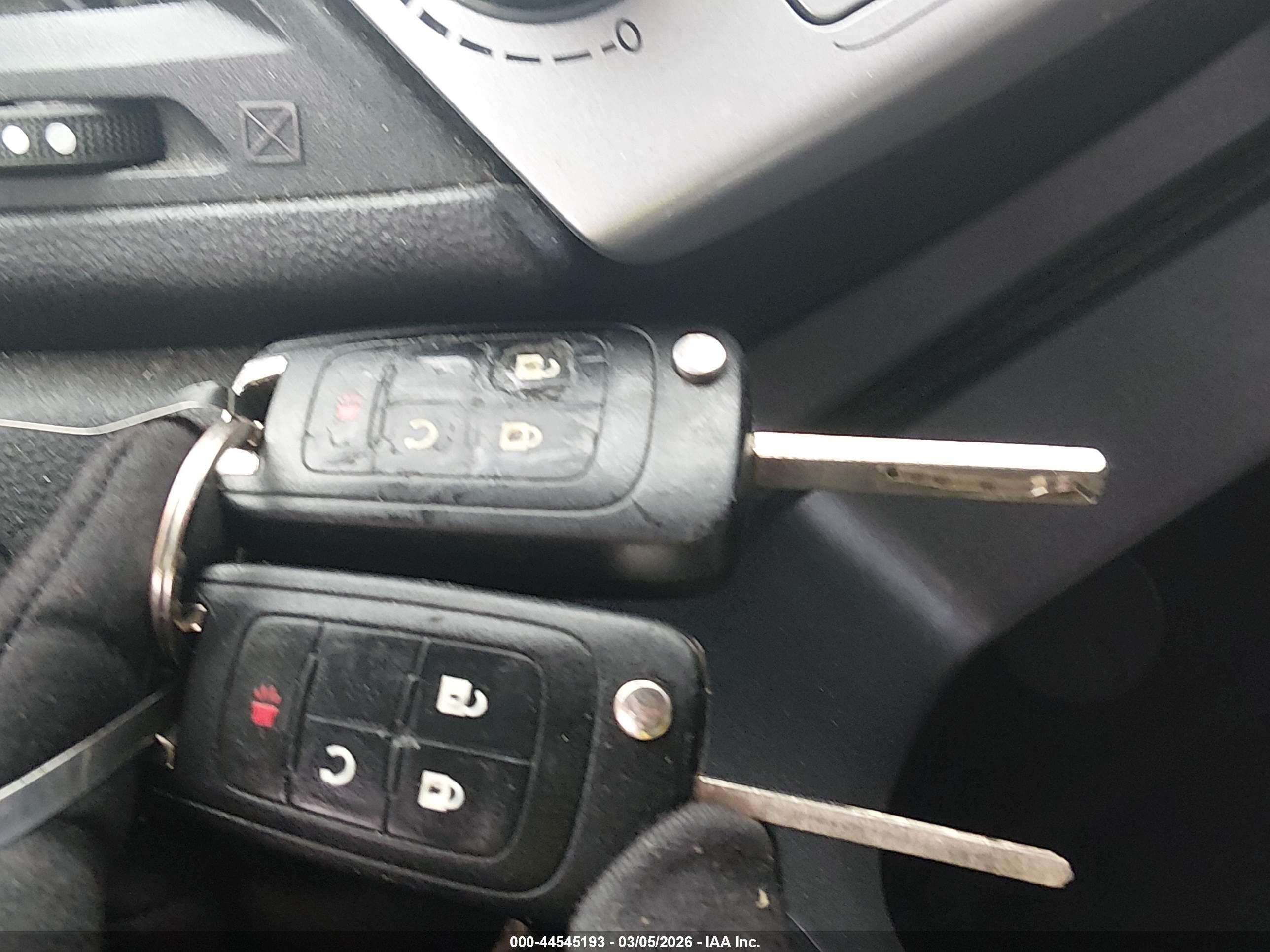 CHEVROLET EQUINOX image 11