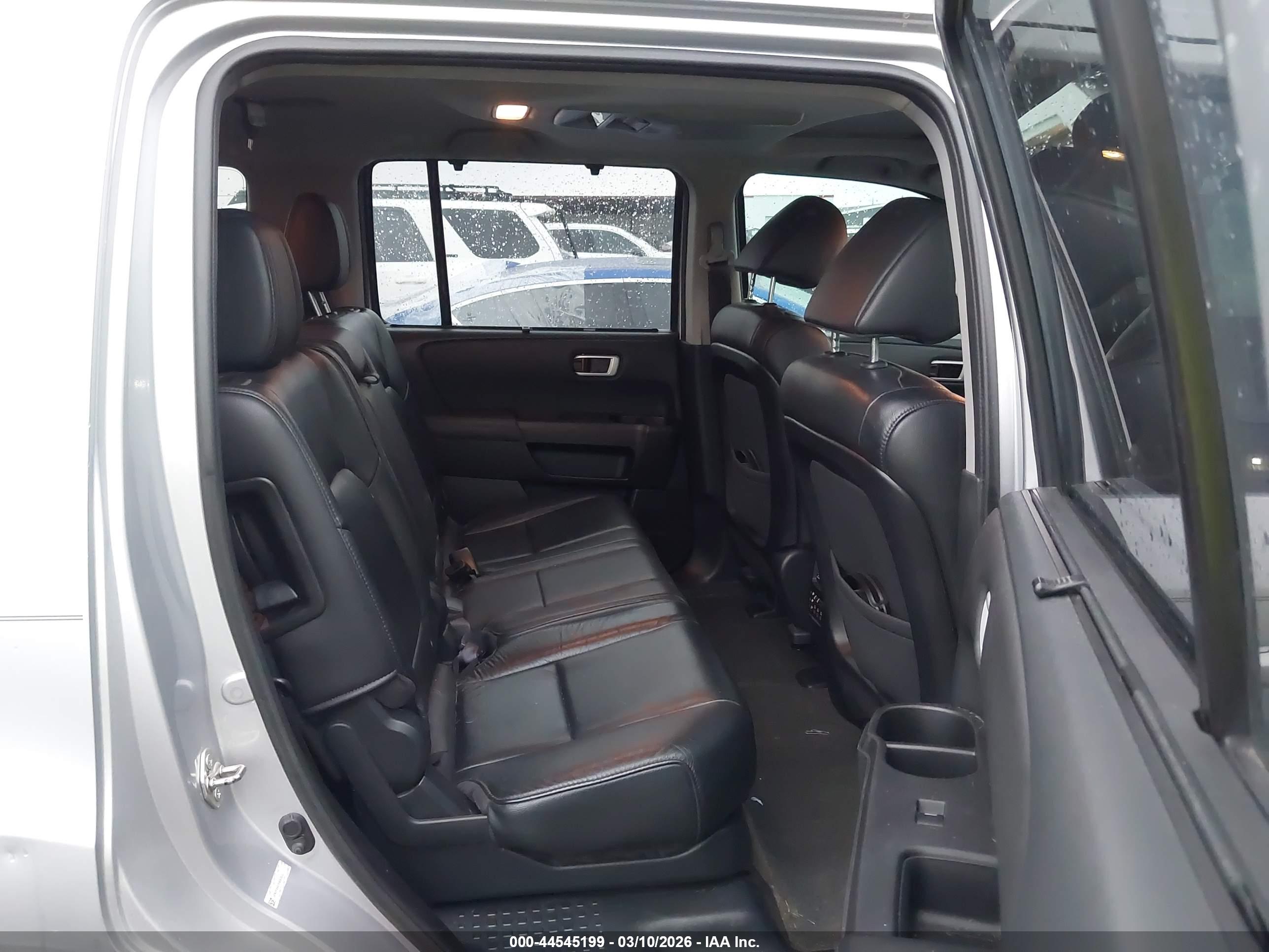 HONDA PILOT image 8