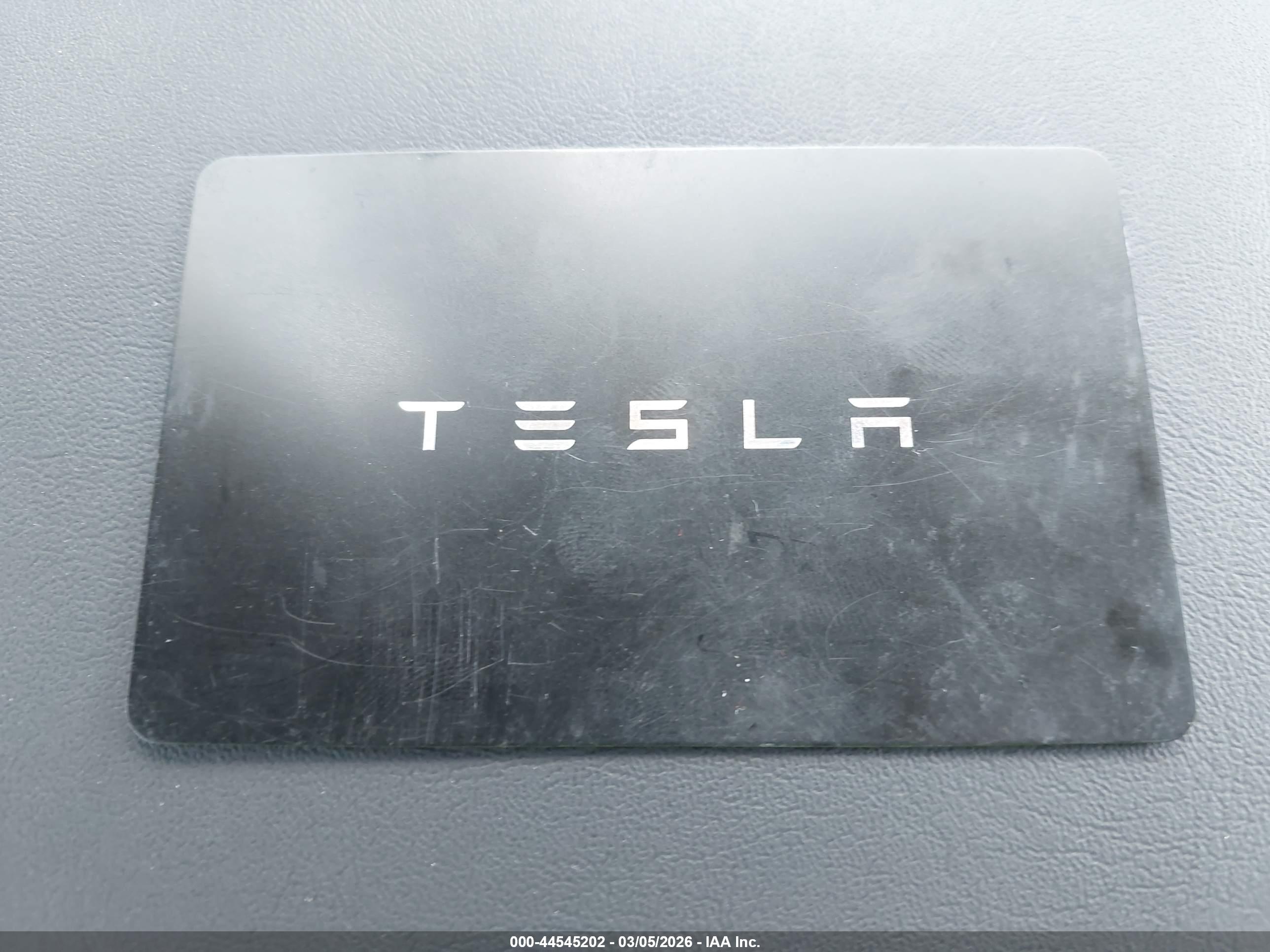 TESLA MODEL image 11
