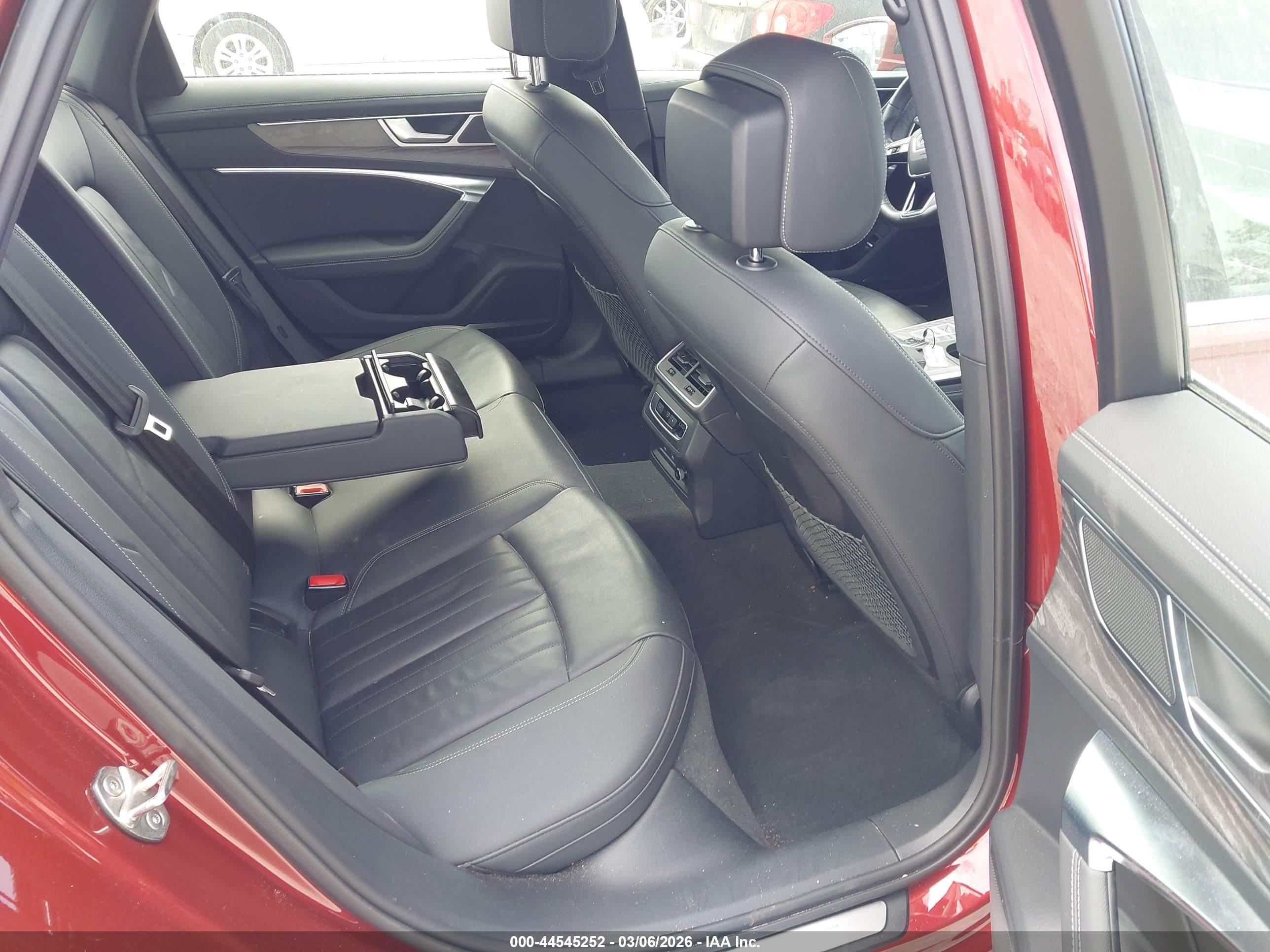 AUDI A6 image 8