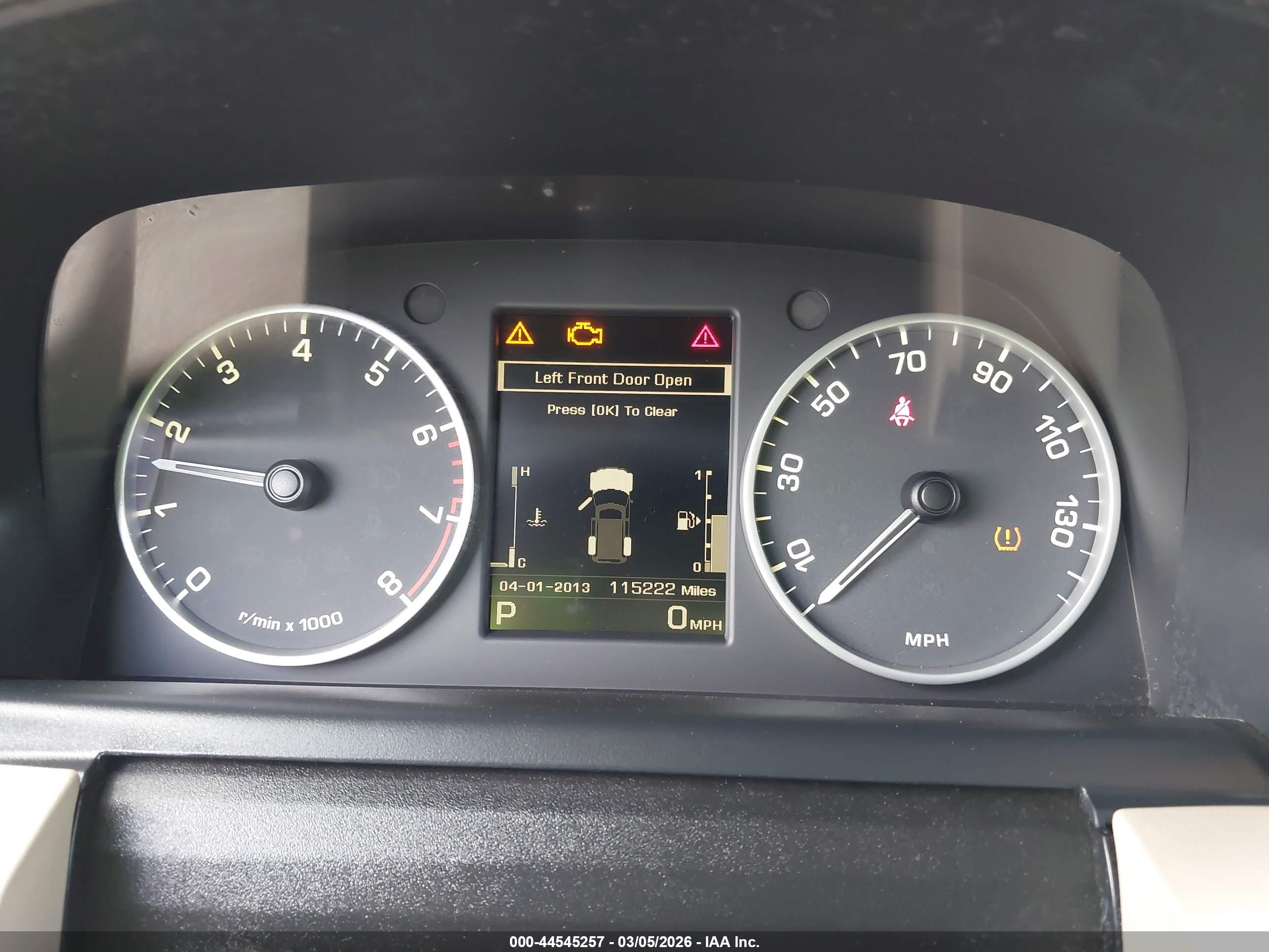 LAND ROVER image 7
