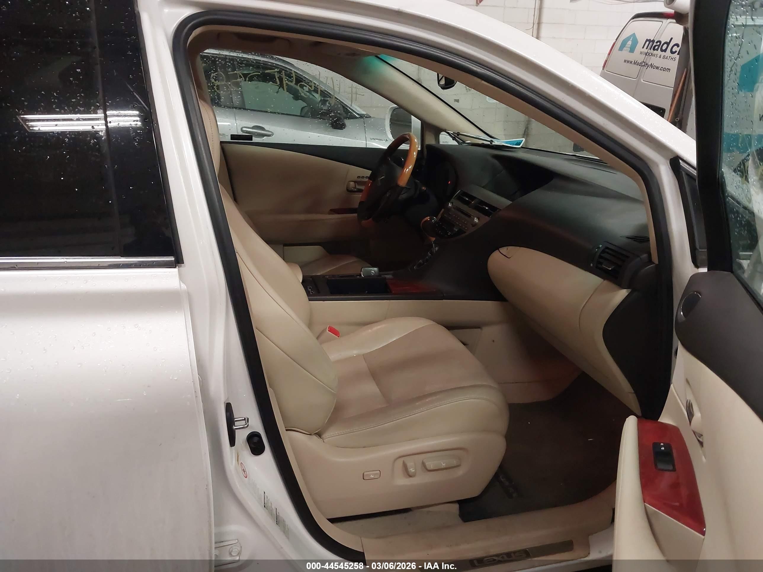 LEXUS RX image 5