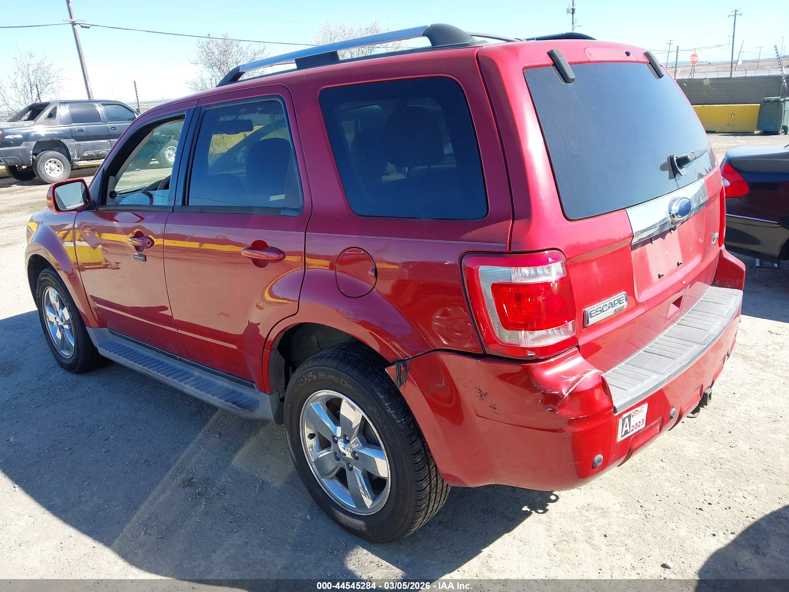 FORD ESCAPE image 3