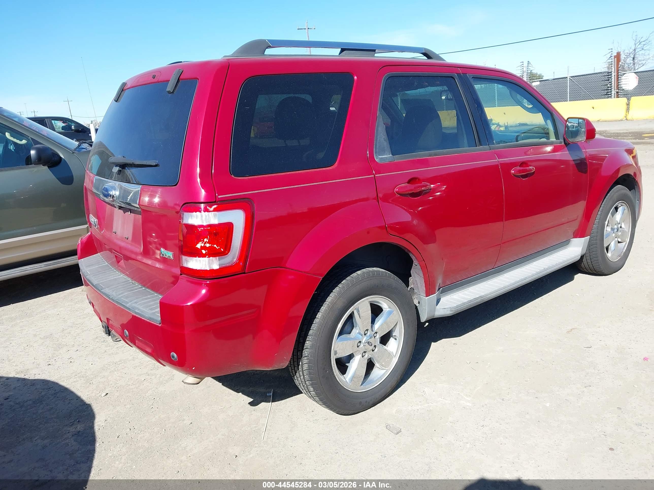 FORD ESCAPE image 4