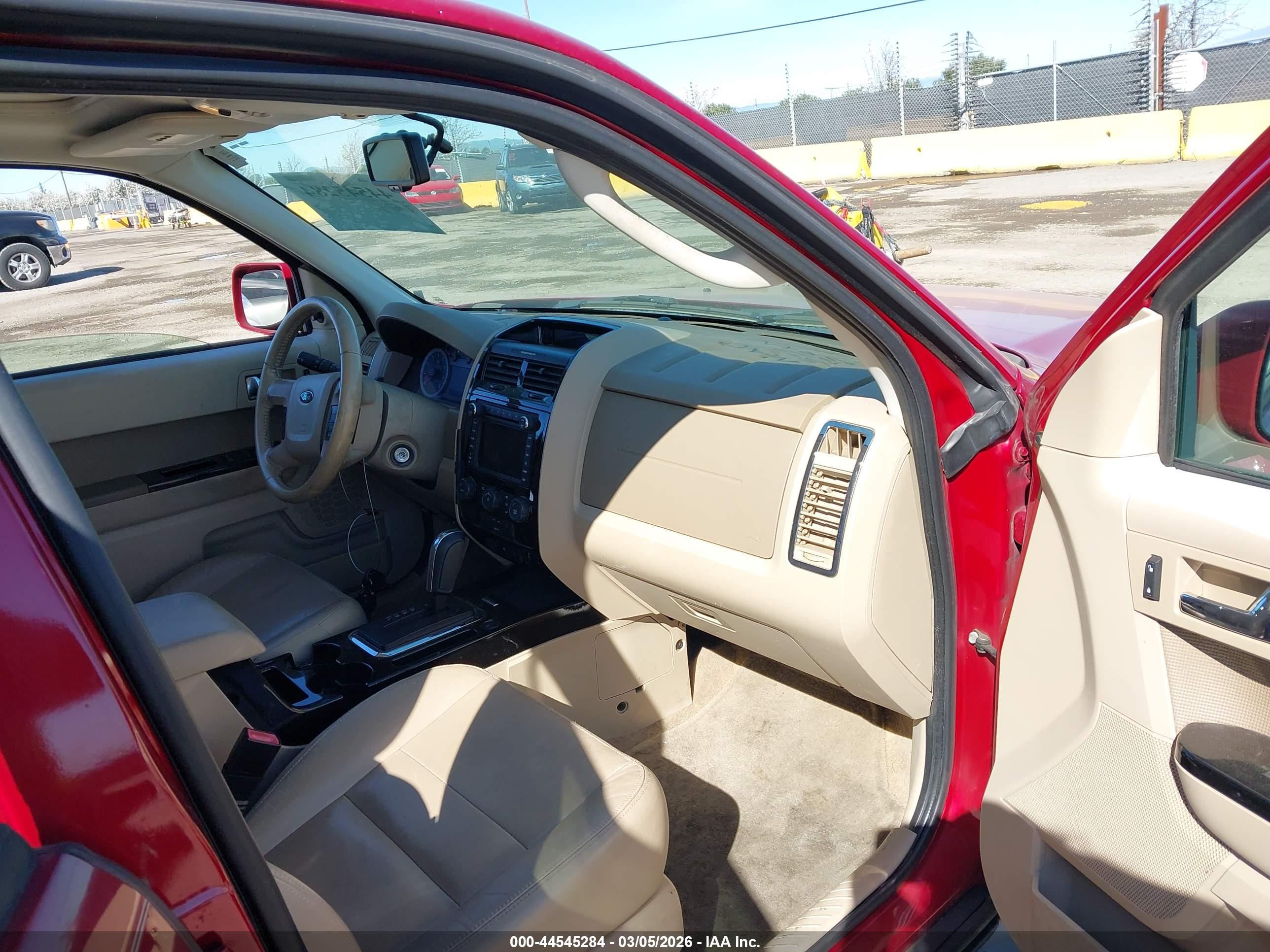 FORD ESCAPE image 5