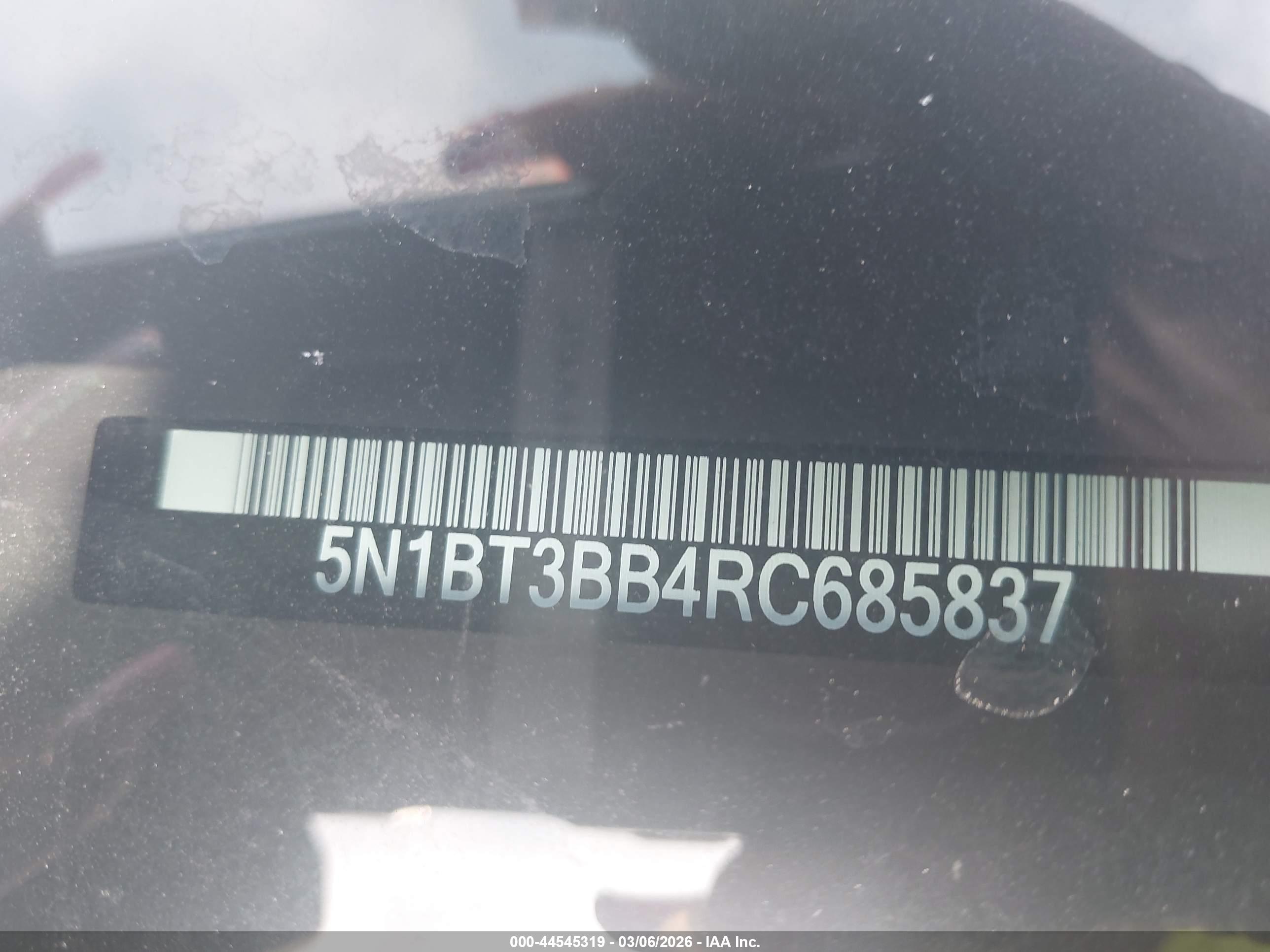 NISSAN ROGUE image 9