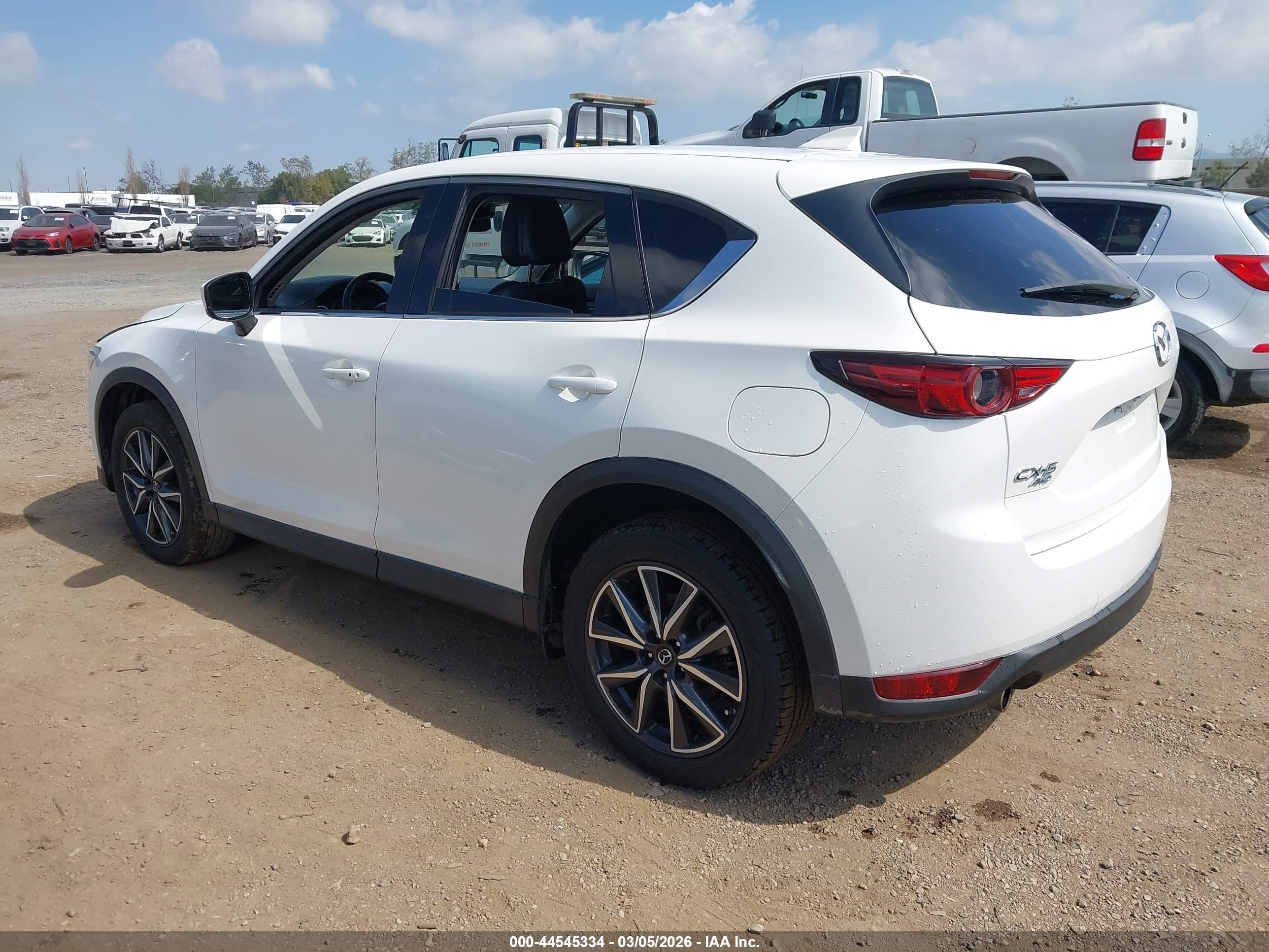 MAZDA CX-5 image 3