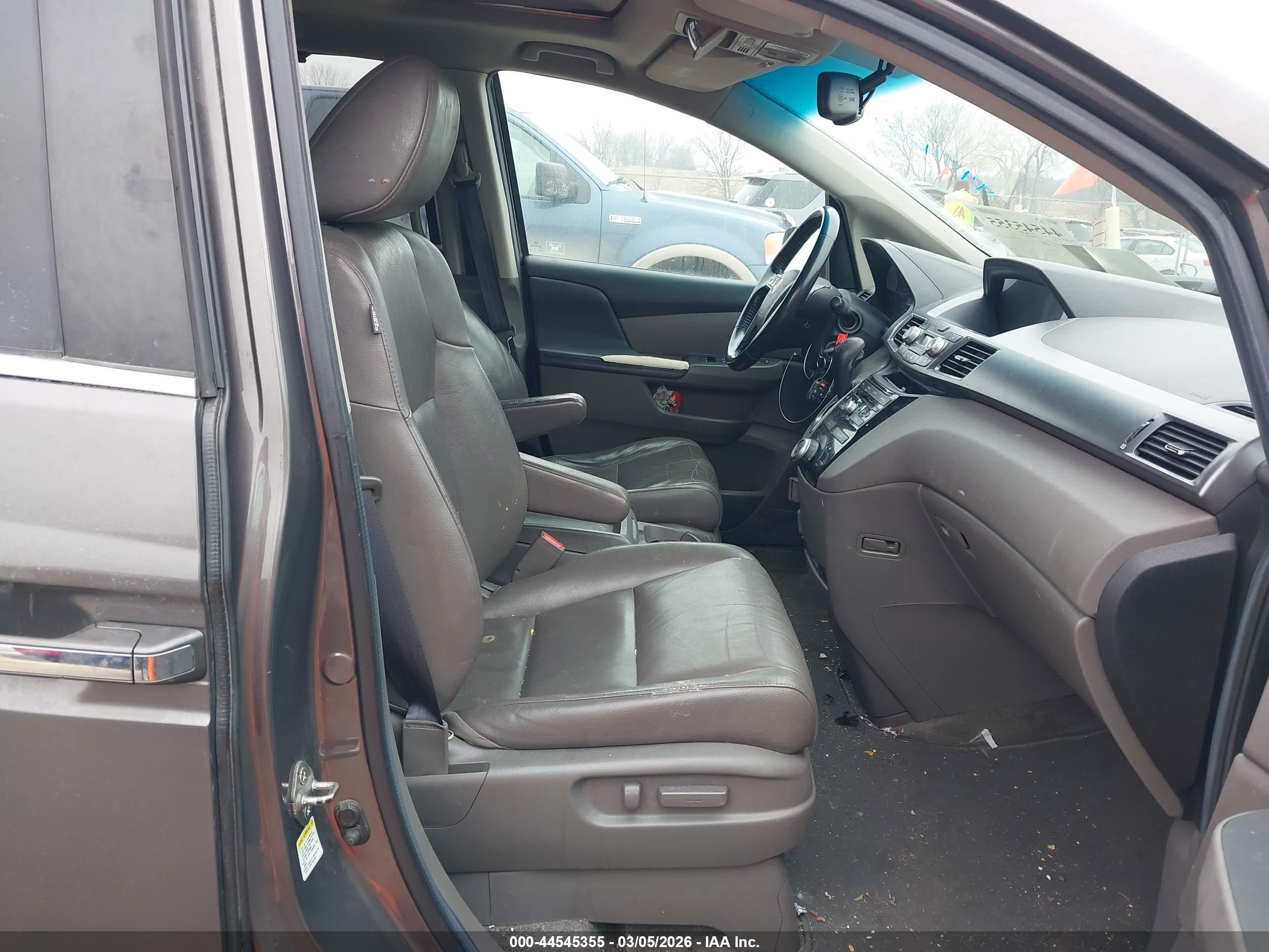 HONDA ODYSSEY image 5